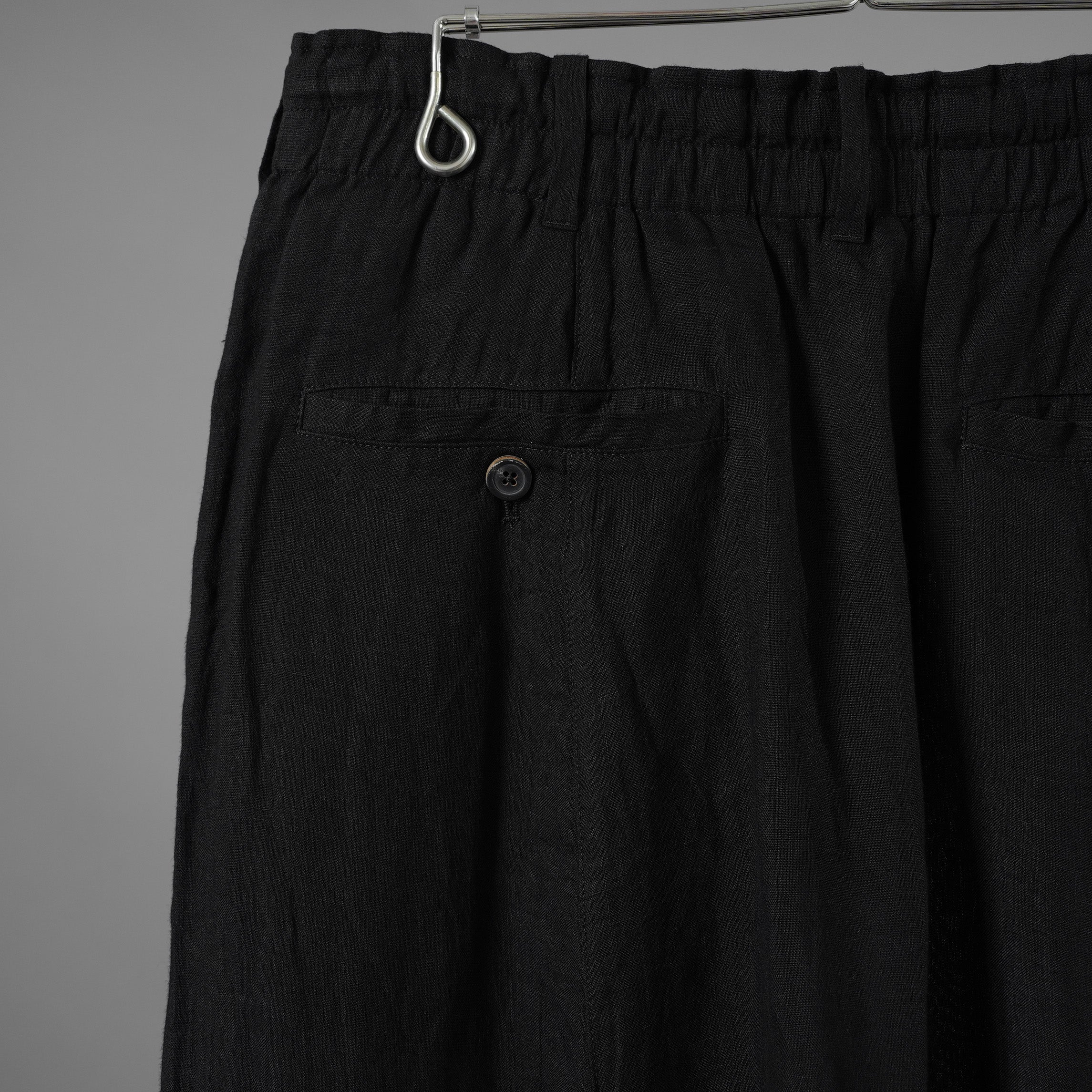 Forme D'expression フォルメ デ クスプレション / 美品 26SS 2Tucked Sarouel Pants サルエル パンツ / HP033 GBMB / size M (BLACK) 352044-uen