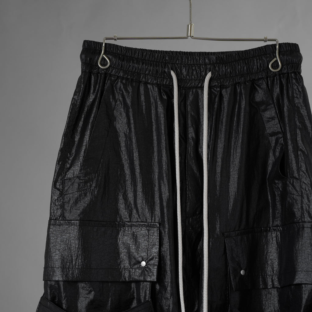 A.F ARTEFACT エーエフアーティファクト / 美品 25SS AIRY CRINKLE NYLON ZIP CARGO SHORTS エアリー クリンクル ナイロン ジップ カーゴ ショーツ パンツ / ag-13053-1 / size 2 (BLACK) 352047-uen