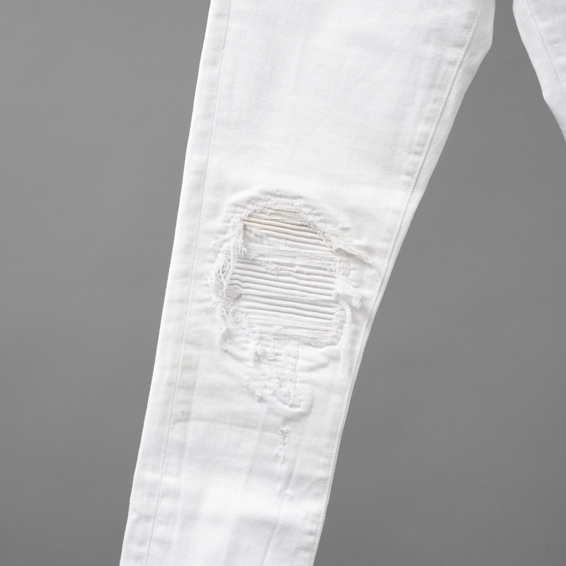 AMIRI アミリ / MX1 クラッシュ加工 スキニー パンツ / size 28 (WHITE)