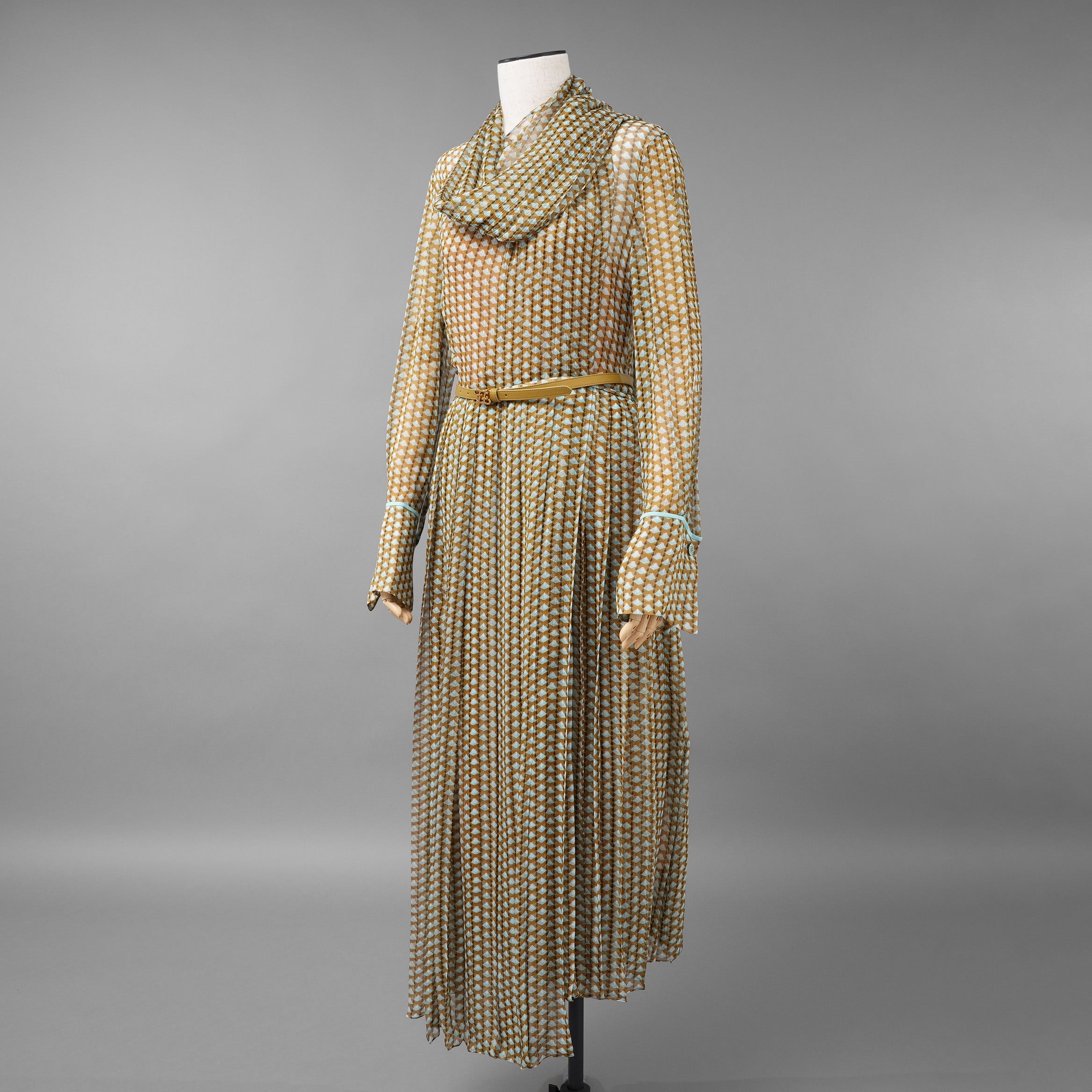 FENDI フェンディ /美品 20SS Belted Draped Pleated Printed Silk-Chiffon Midi Dress ベルト付き プリント シルクシフォン ミディドレス ワンピース/ FDA651 A5XF / size 40 (OLIVE GREEN) レディース