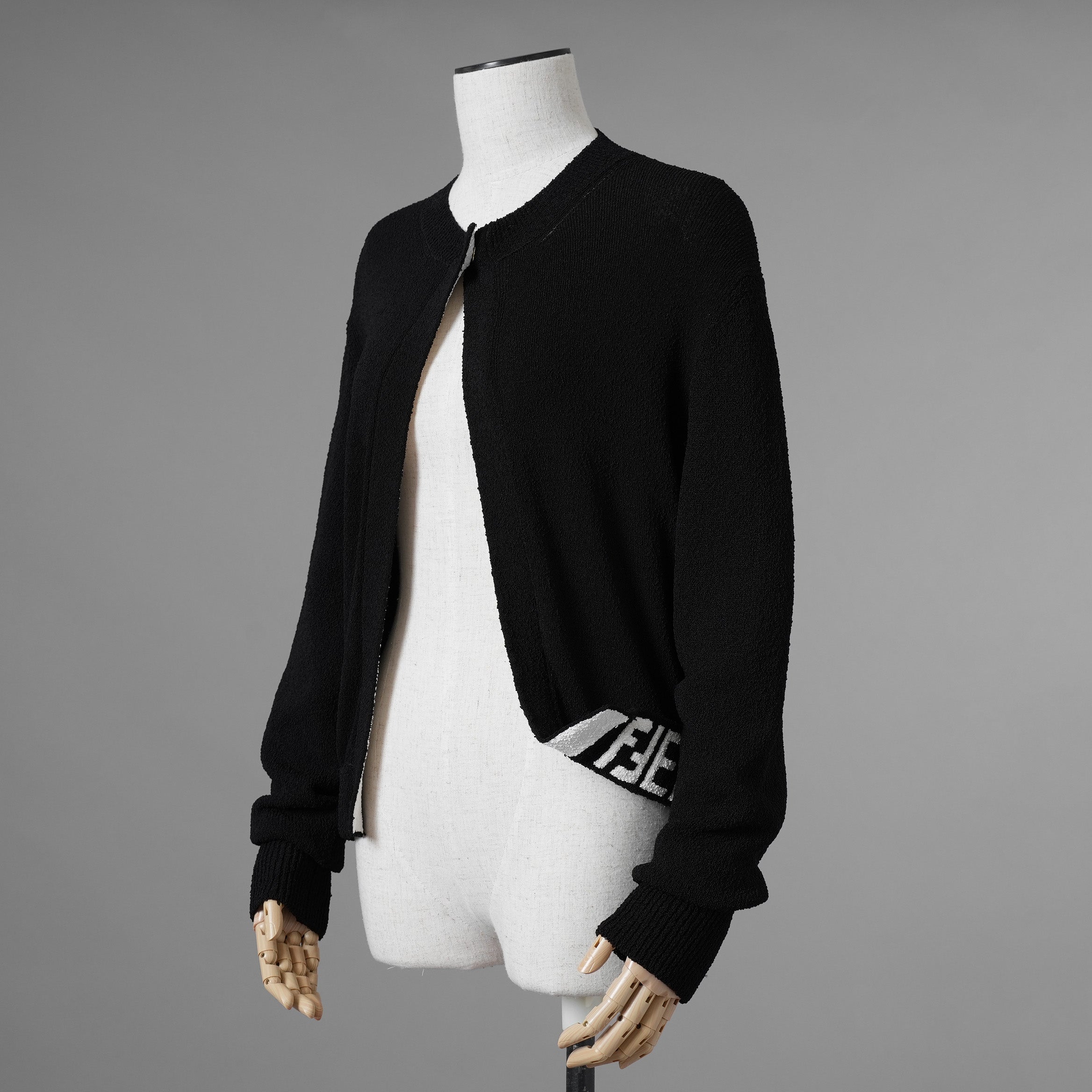 FENDI フェンディ / 美品 レーヨン ニット カーディガン / FZC990 ARVB / size 40 (BLACK） レディース 352049-izm