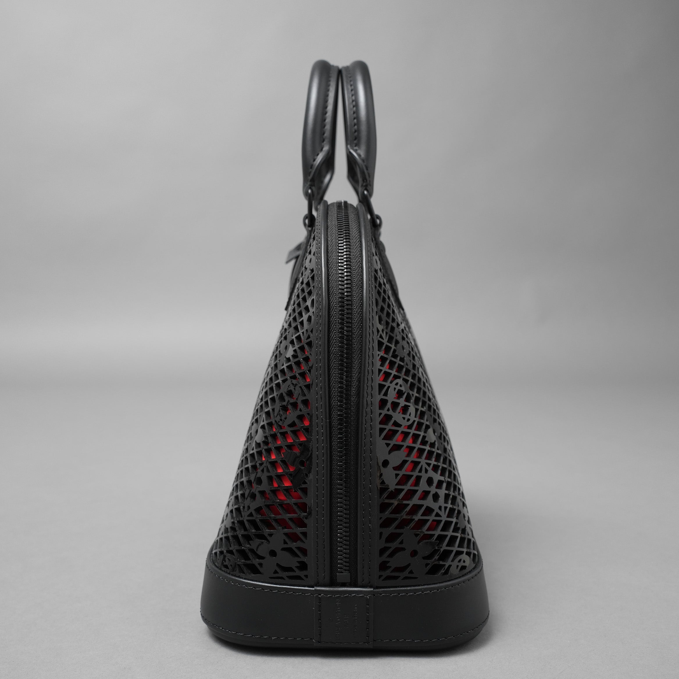 LOUIS VUITTON ルイヴィトン / 美品 22SS アルマ PM レザー / モノグラムレース ハンドバッグ バッグ / パドロック クロシェット / M20355 / BLACK × RED /レディース