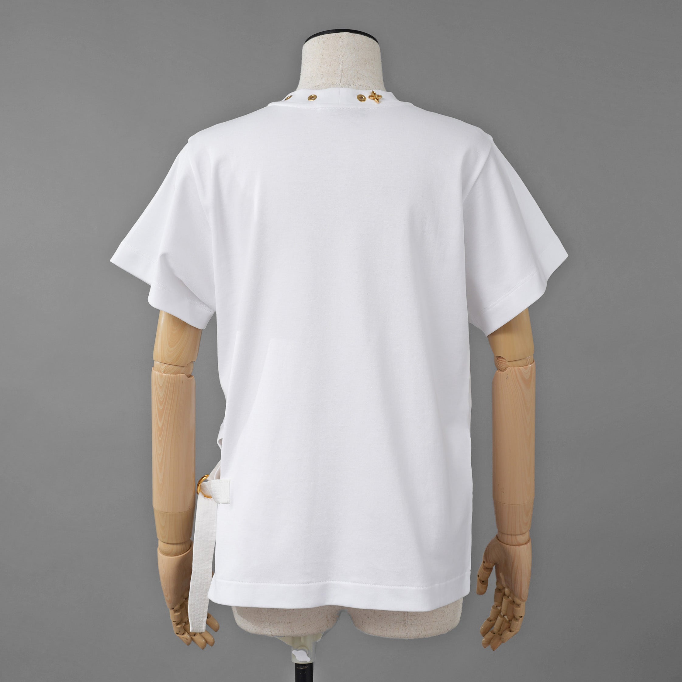 LOUIS VUITTON ルイヴィトン / 25SS モノグラム・フラワー金具 サイドストラップ 半袖Tシャツ / RW191W JG2 FGTS03 / size M （WHITE） レディース