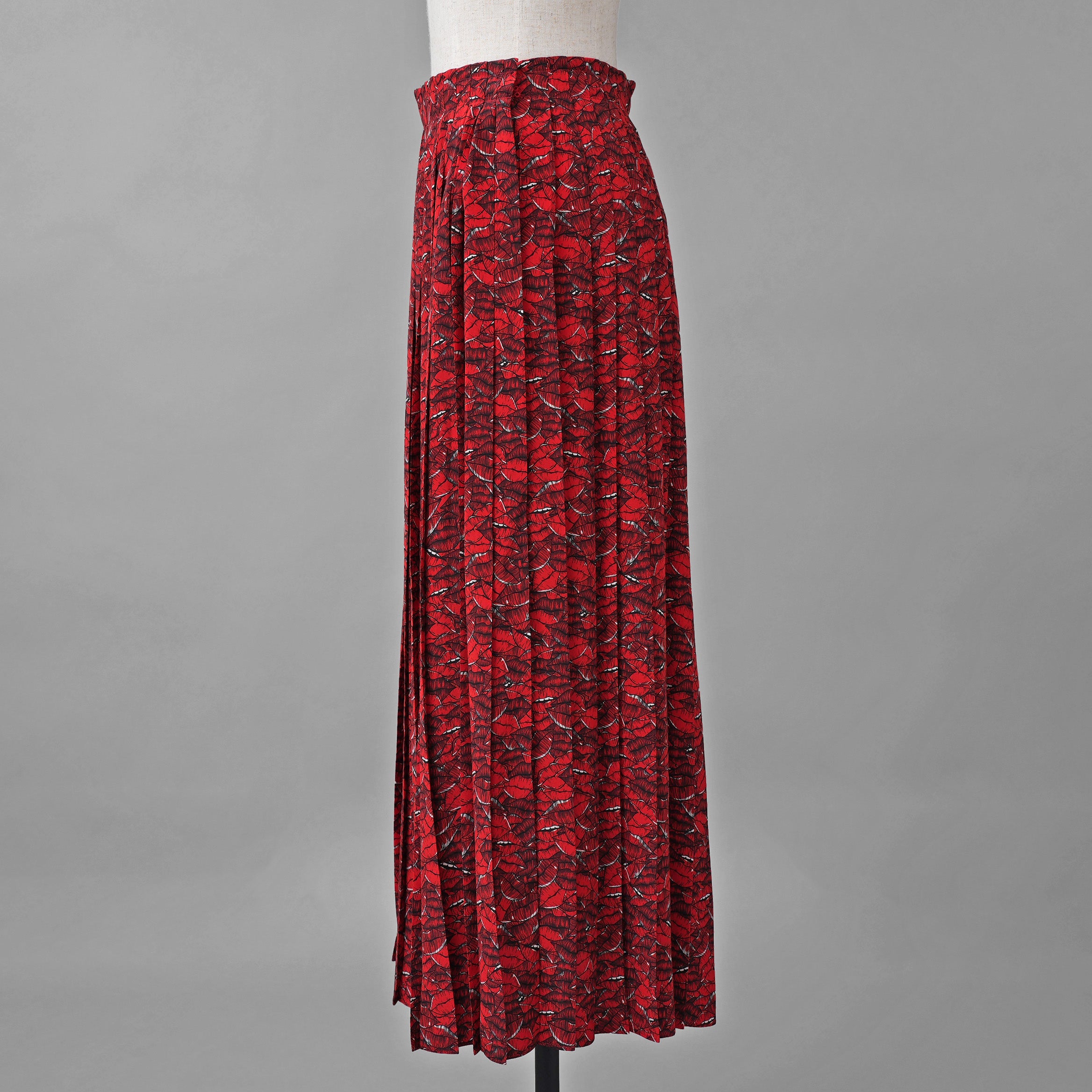 VALENTINO ヴァレンティノ / 美品 21SS シルク100％ リッププリント プリーツ ロングスカート / VB3RA74062W / size 38 (RED) レディース