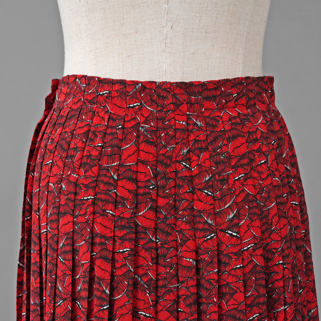 VALENTINO ヴァレンティノ / 美品 21SS シルク100％ リッププリント プリーツ ロングスカート / VB3RA74062W / size 38 (RED) レディース