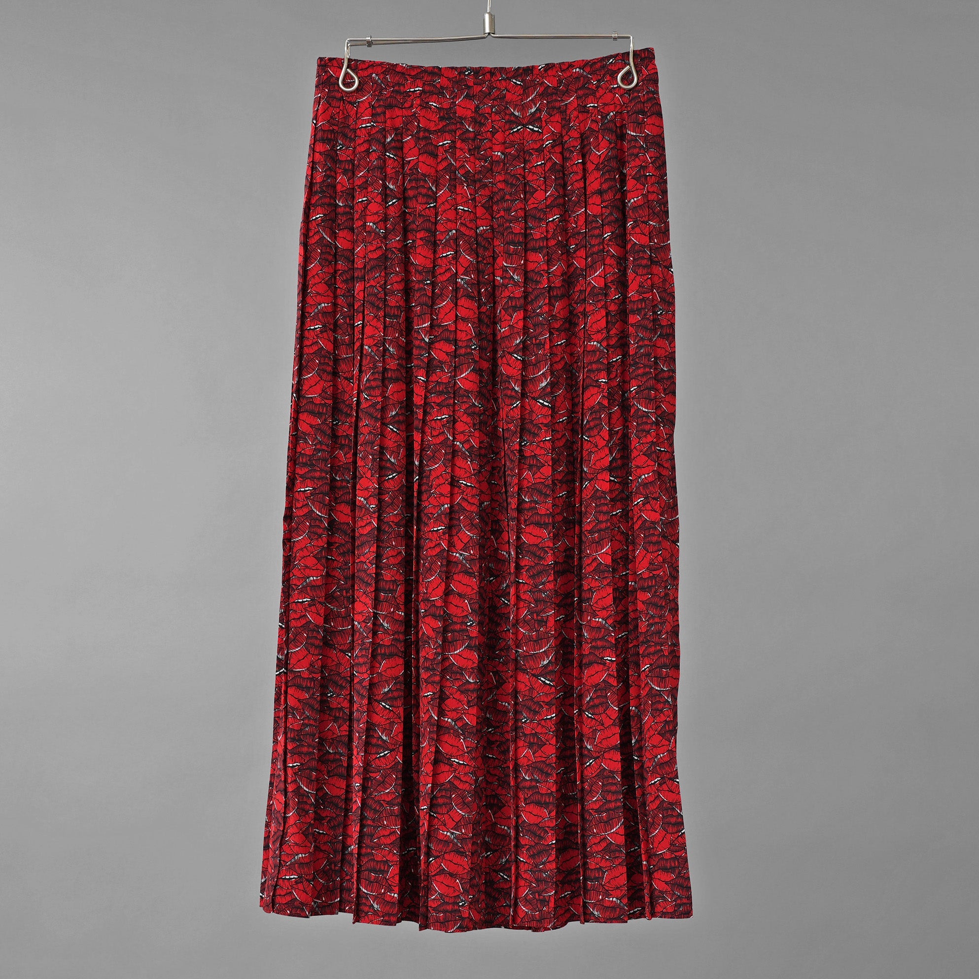 VALENTINO ヴァレンティノ / 美品 21SS シルク100％ リッププリント プリーツ ロングスカート / VB3RA74062W / size 38 (RED) レディース