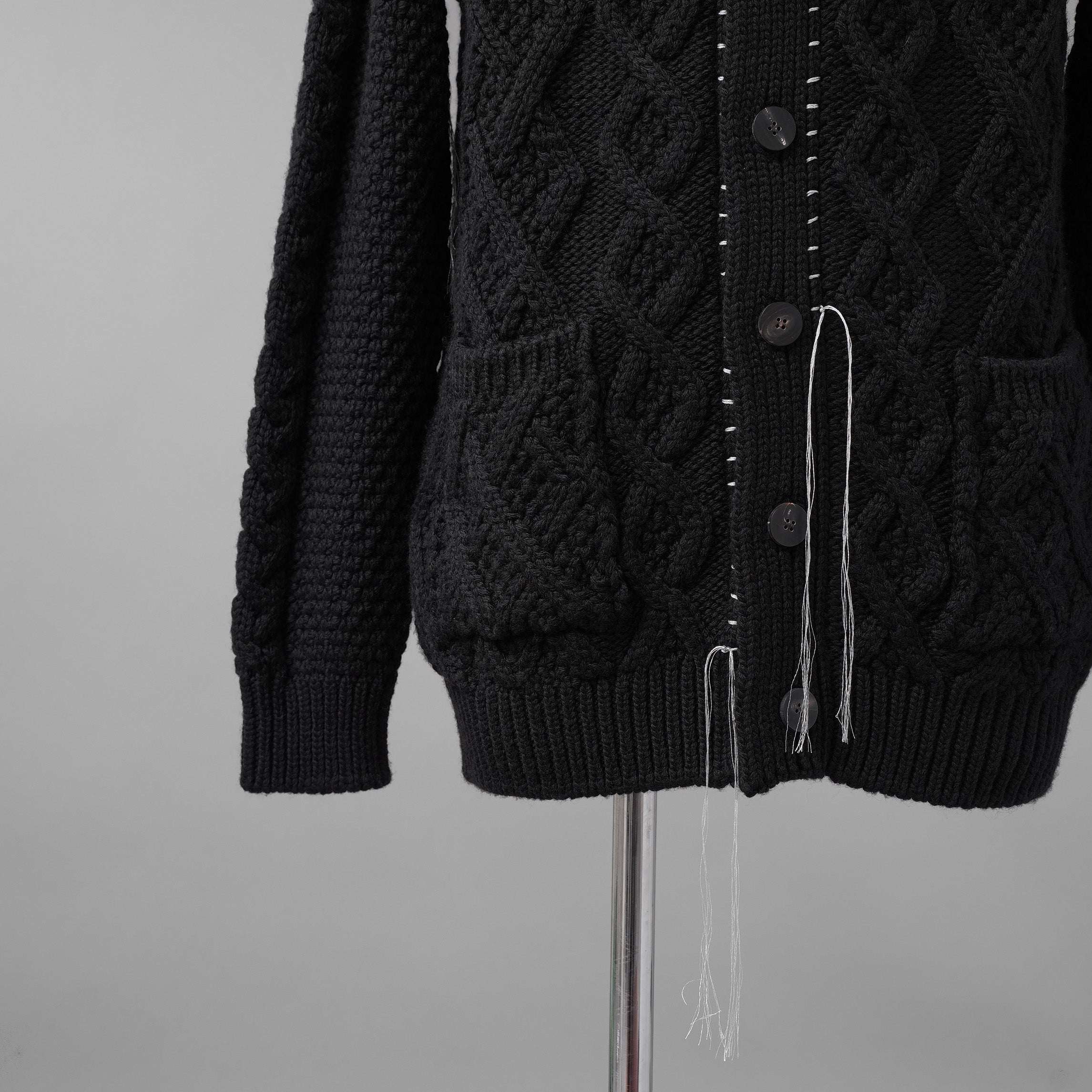 incarnation インカネーション / 美品 23AW VIRGIN WOOL CABRE CARDIGAN with HAND STITCH / ニット / size M (BLACK)