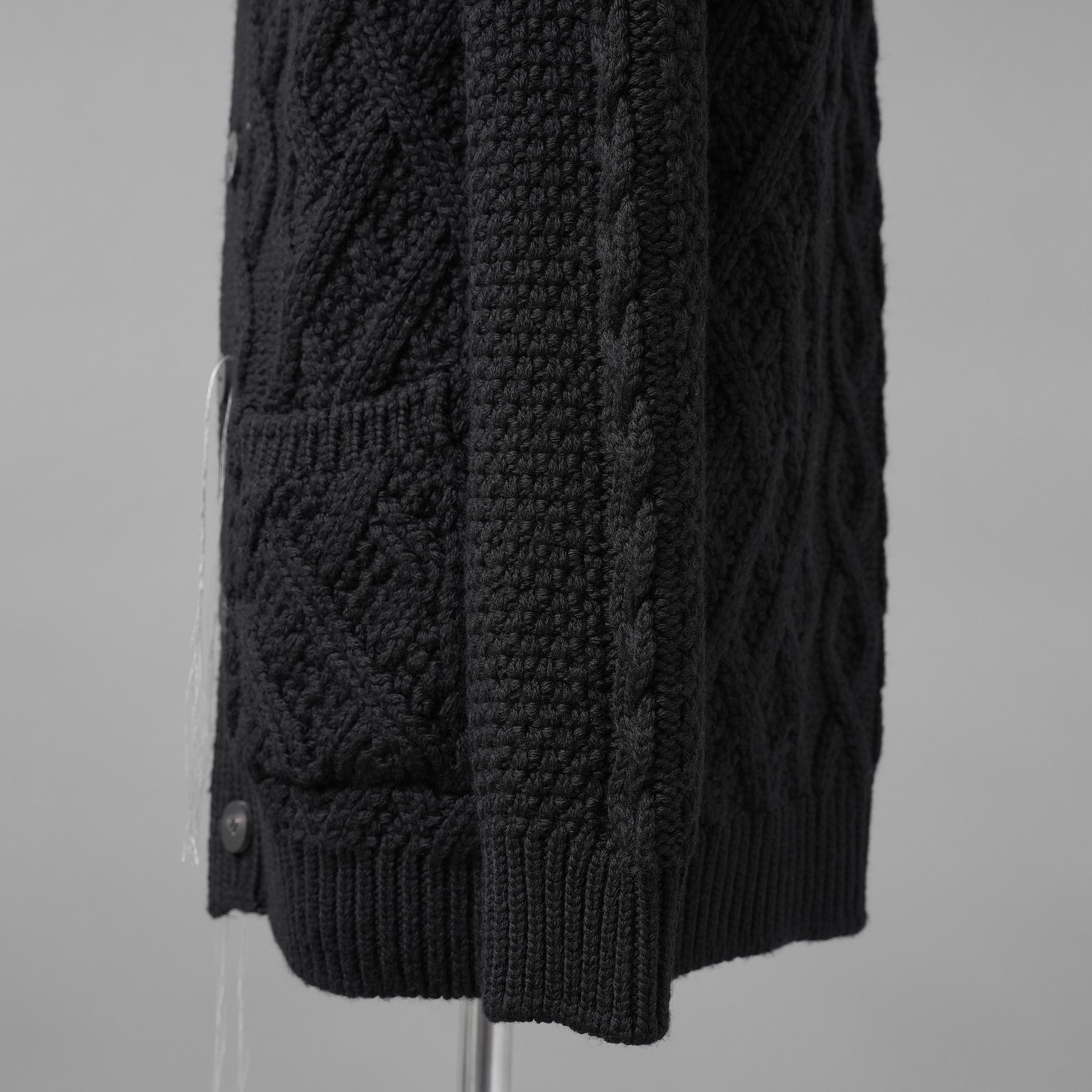 incarnation インカネーション / 美品 23AW VIRGIN WOOL CABRE CARDIGAN with HAND STITCH / ニット / size M (BLACK)