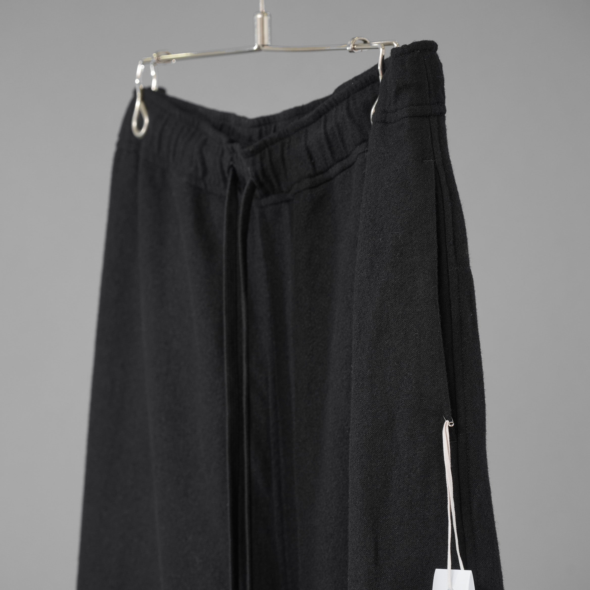 未使用 forme d'expression フォルメ デ エクスプレッション / 25AW Easy Pullon Pants / ウール ラミー パンツ / LGOB / size M (BLACK)