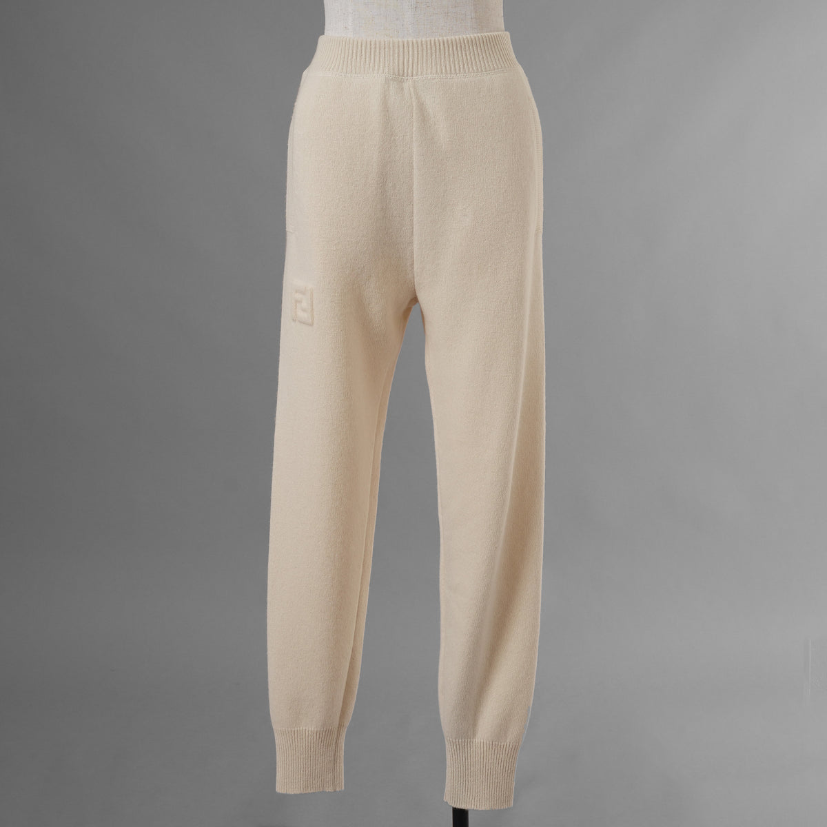 FENDI フェンディ / 美品 21AW カシミア FFエンボス フーディ ニットパンツ / FZR763 ALAK / size 40 (IVORY) レディース 352075-izm