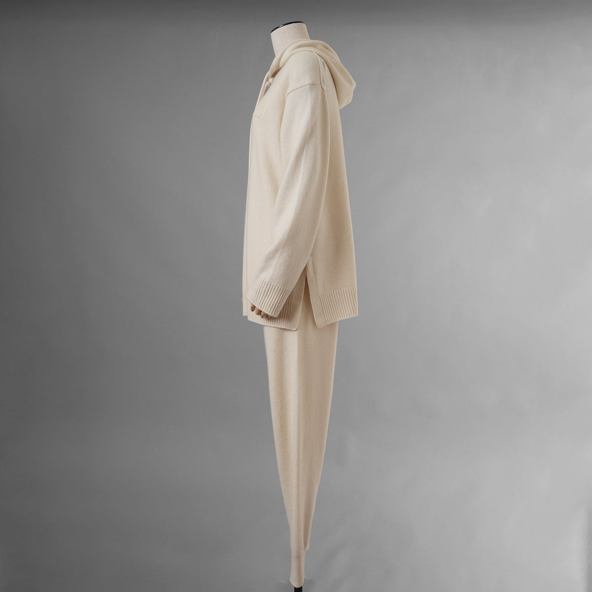 FENDI フェンディ / 美品 21AW カシミア FFエンボス フーディ ニットパンツ / FZR763 ALAK / size 40 (IVORY) レディース 352075-izm