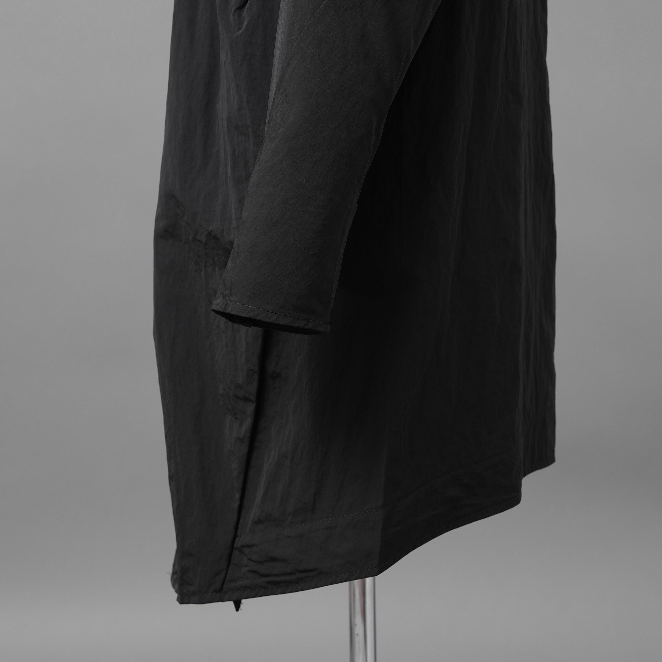 Leon Emanuel Blanck レオンエマニュエルブランク / 美品 Forced Perspective Parka Coat / パーカー コート / size 48 (BLACK)
