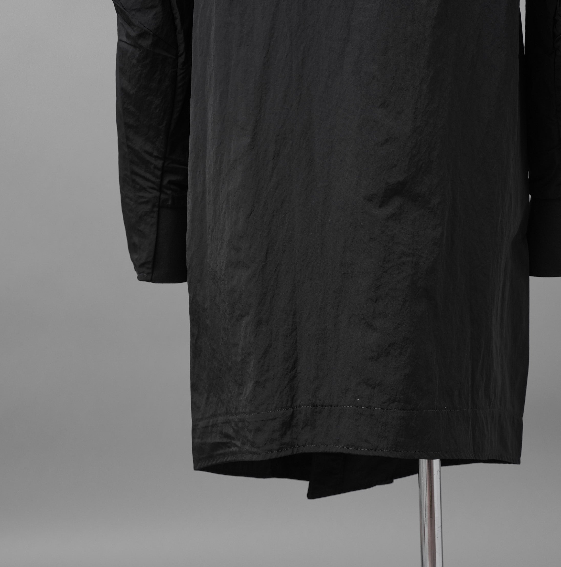 Leon Emanuel Blanck レオンエマニュエルブランク / 美品 Forced Perspective Parka Coat / パーカー コート / size 48 (BLACK)