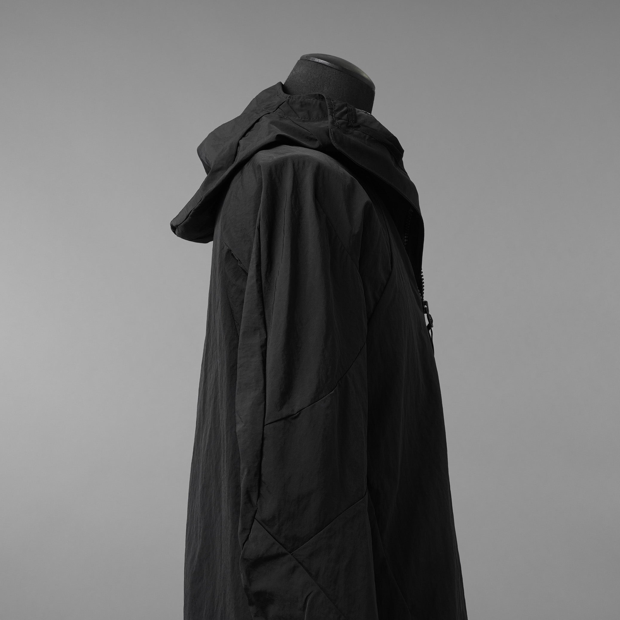 Leon Emanuel Blanck レオンエマニュエルブランク / 美品 Forced Perspective Parka Coat / パーカー コート / size 48 (BLACK)