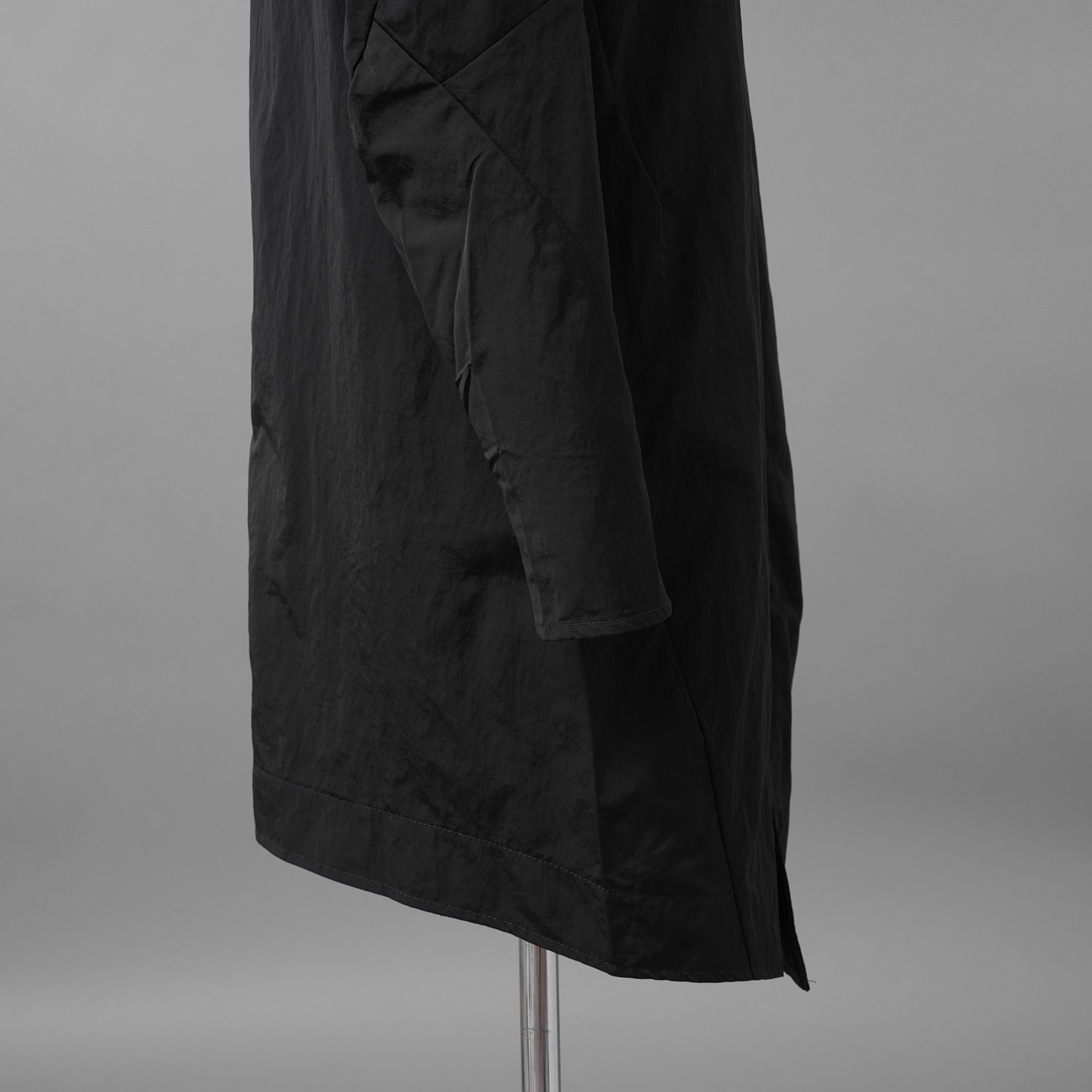 Leon Emanuel Blanck レオンエマニュエルブランク / 美品 Forced Perspective Parka Coat / パーカー コート / size 48 (BLACK)