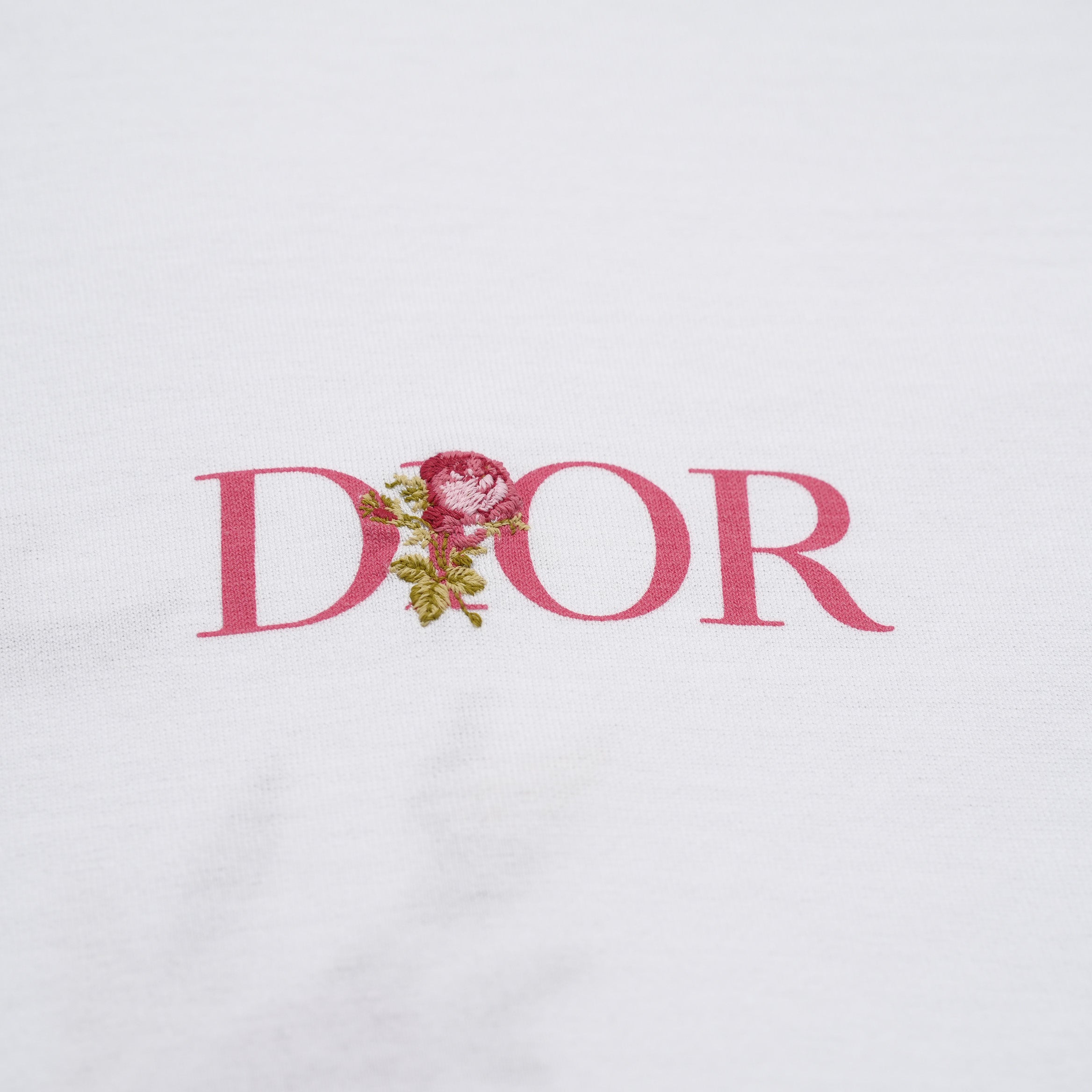 Christian Dior クリスチャンディオール / 美品 22AW DIOR JARDIN 薔薇刺繍 半袖Tシャツ / フラワーロゴ / 243J685A0677 / size S (WHITE)