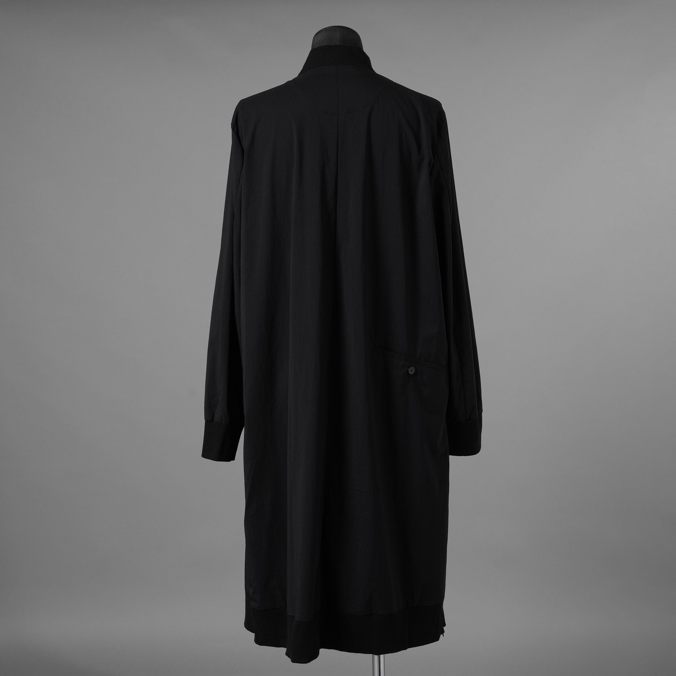bajra バジュラ / 美品  24AW フロストナイロンストレッチ ロングブルゾン アウター / 157UJ02 / size 2 (BLACK) 352074-in-ue