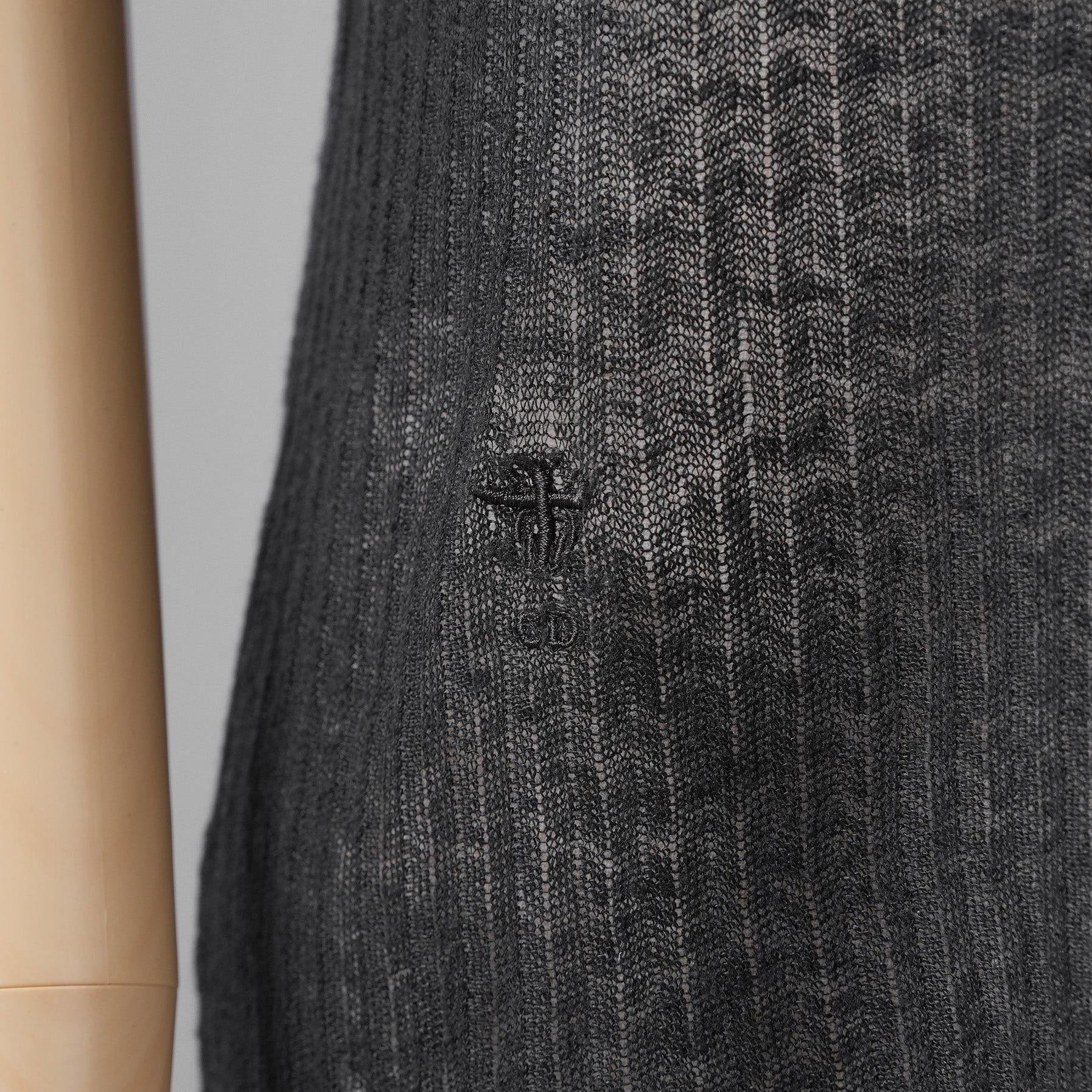 Christian Dior クリスチャンディオール / 美品 23AW Bee刺繍 フリル袖 リネンニット トップス / 324T03AM710 / size 44 (BLACK) レディース