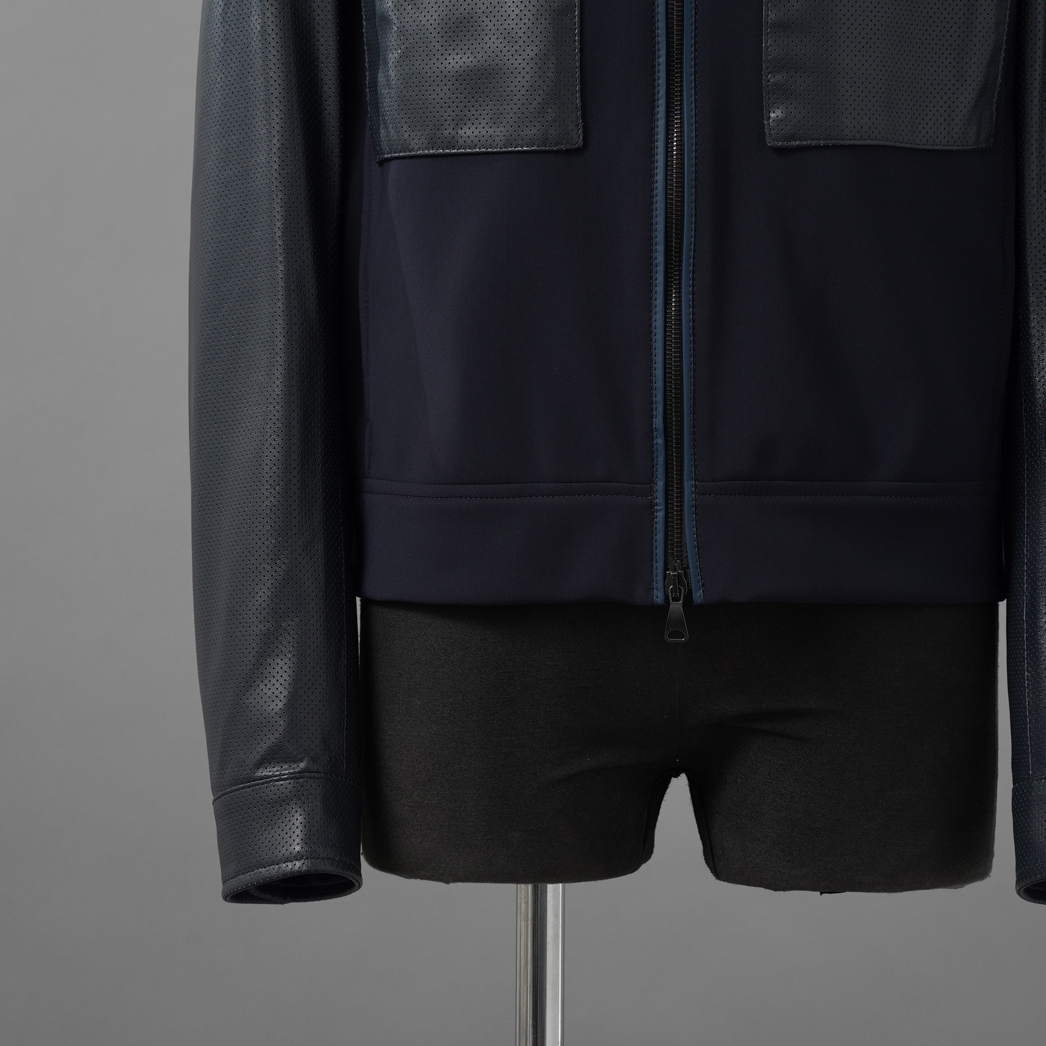 LANVIN COLLECTION x EMMETI ランバンコレクション エンメティ コラボ / 美品 23SS TALBOT パンチングレザー 切替 ライダースジャケット / size 48 (NAVY)