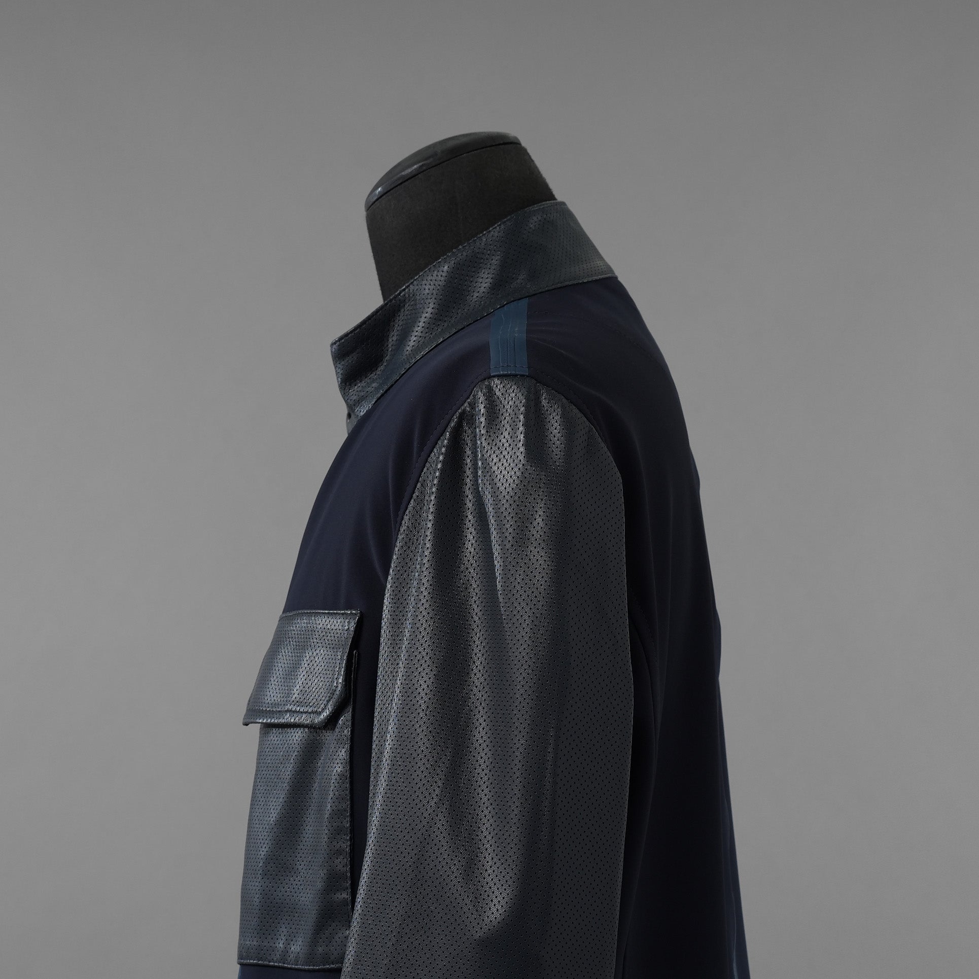 LANVIN COLLECTION x EMMETI ランバンコレクション エンメティ コラボ / 美品 23SS TALBOT パンチングレザー 切替 ライダースジャケット / size 48 (NAVY)