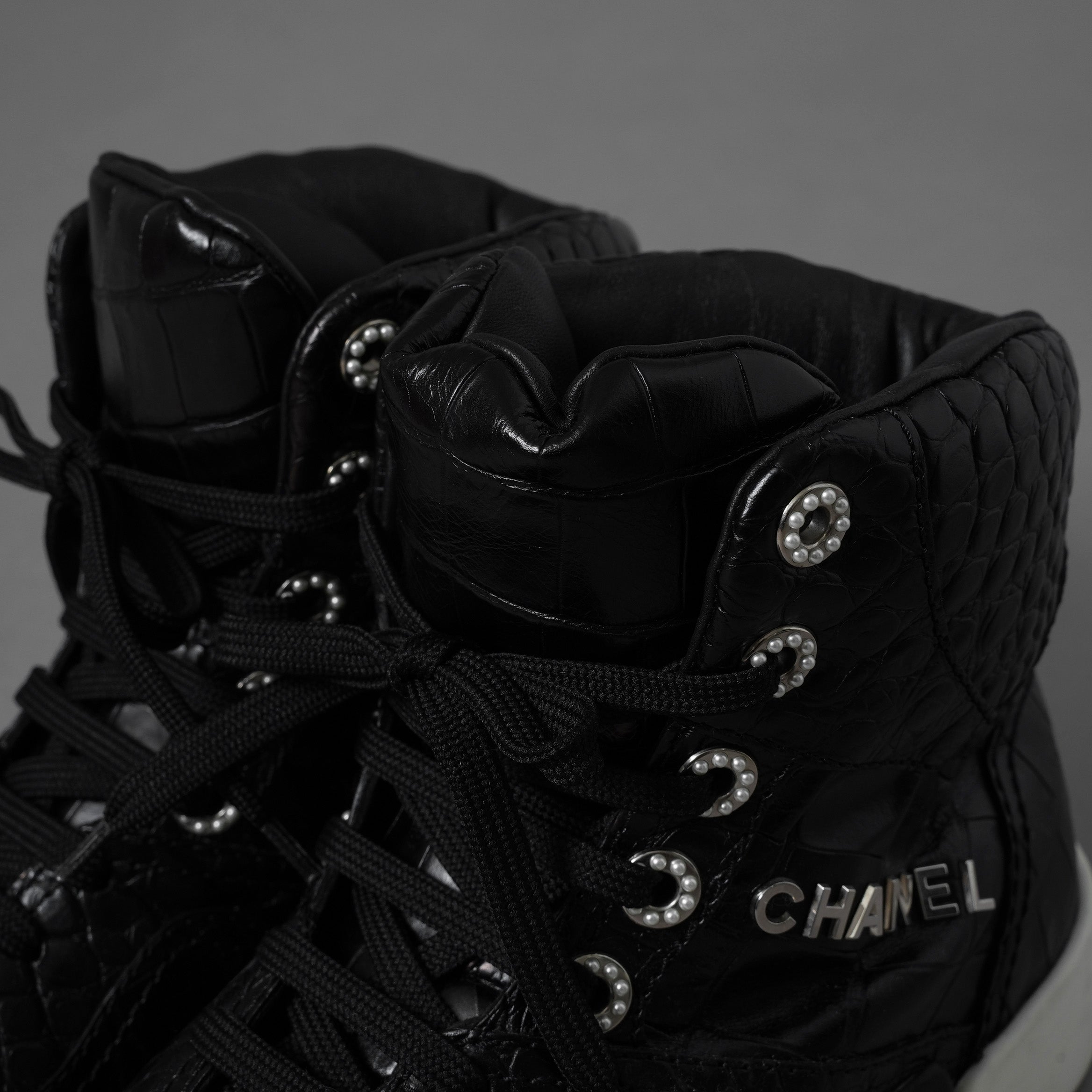 CHANEL シャネル / 19AW クロコ型押し カーフスキン ハイカット スニーカー / G35079 / size 37.5 (24.5cm) BLACK レディース 352078-izm