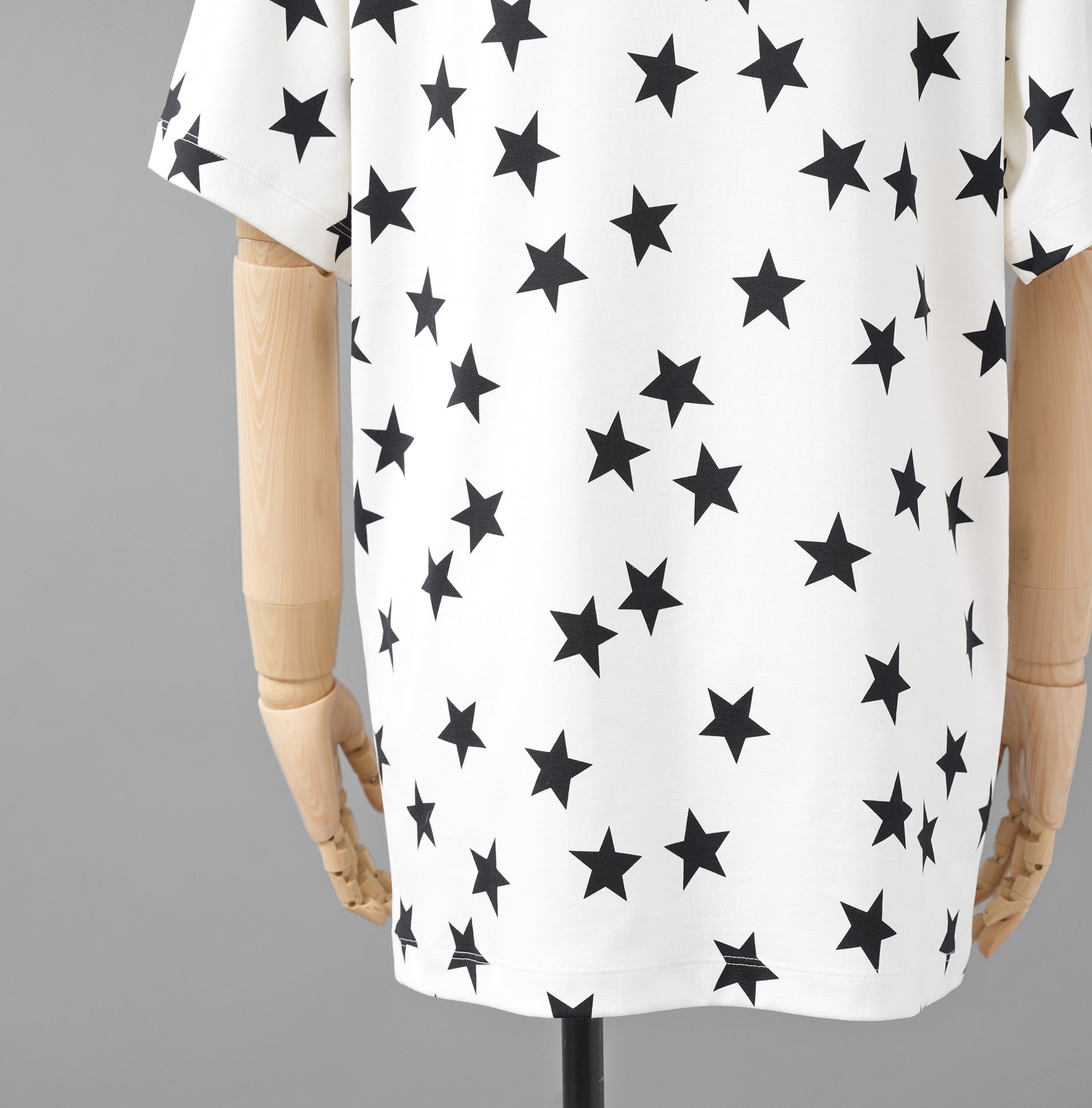 LOUIS VUITTON ルイヴィトン / 美品 22AW LVロゴ・スタープリント  チェーン / 半袖Tシャツ / 1AA9WZ / size M (WHITE) レディース