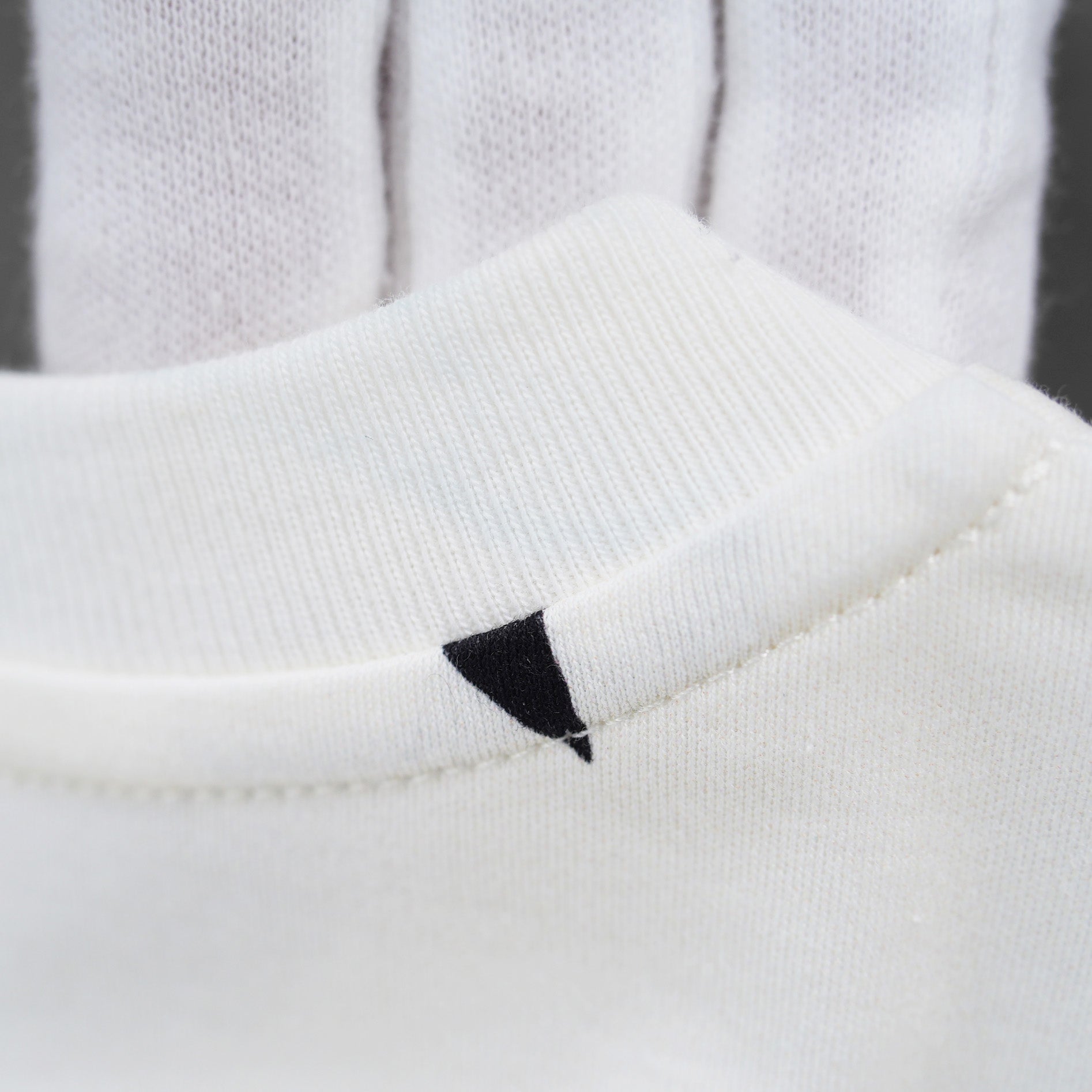 LOUIS VUITTON ルイヴィトン / 美品 22AW LVロゴ・スタープリント  チェーン / 半袖Tシャツ / 1AA9WZ / size M (WHITE) レディース