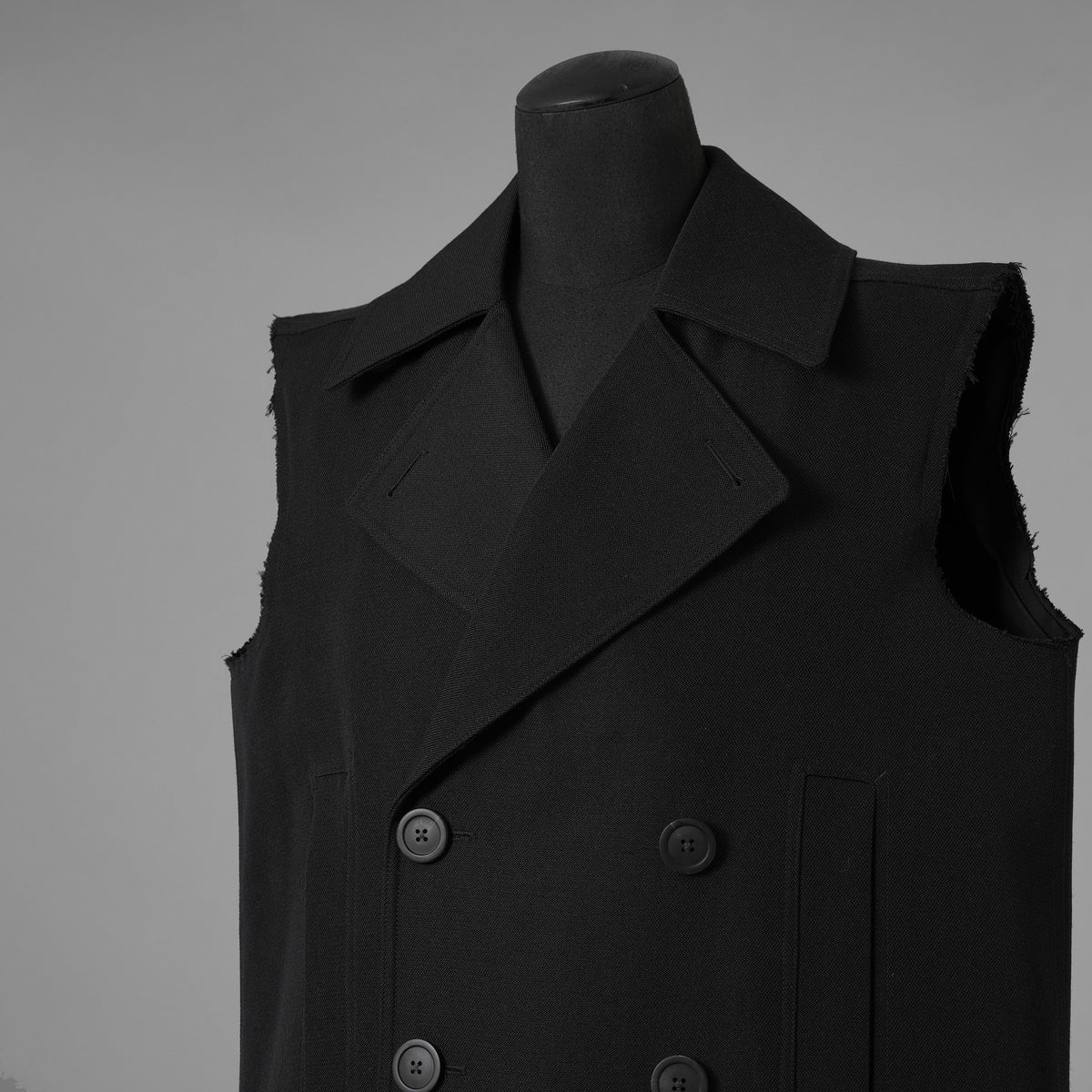 Rick Owens リックオウエンス / 美品 23AW LOXOR 期 / Black Sleeveless Slim Drella Coat コート ノースリーブ ドレラコート / RL02C7952-TWM / size 46 (BLACK) 352082-in-ue