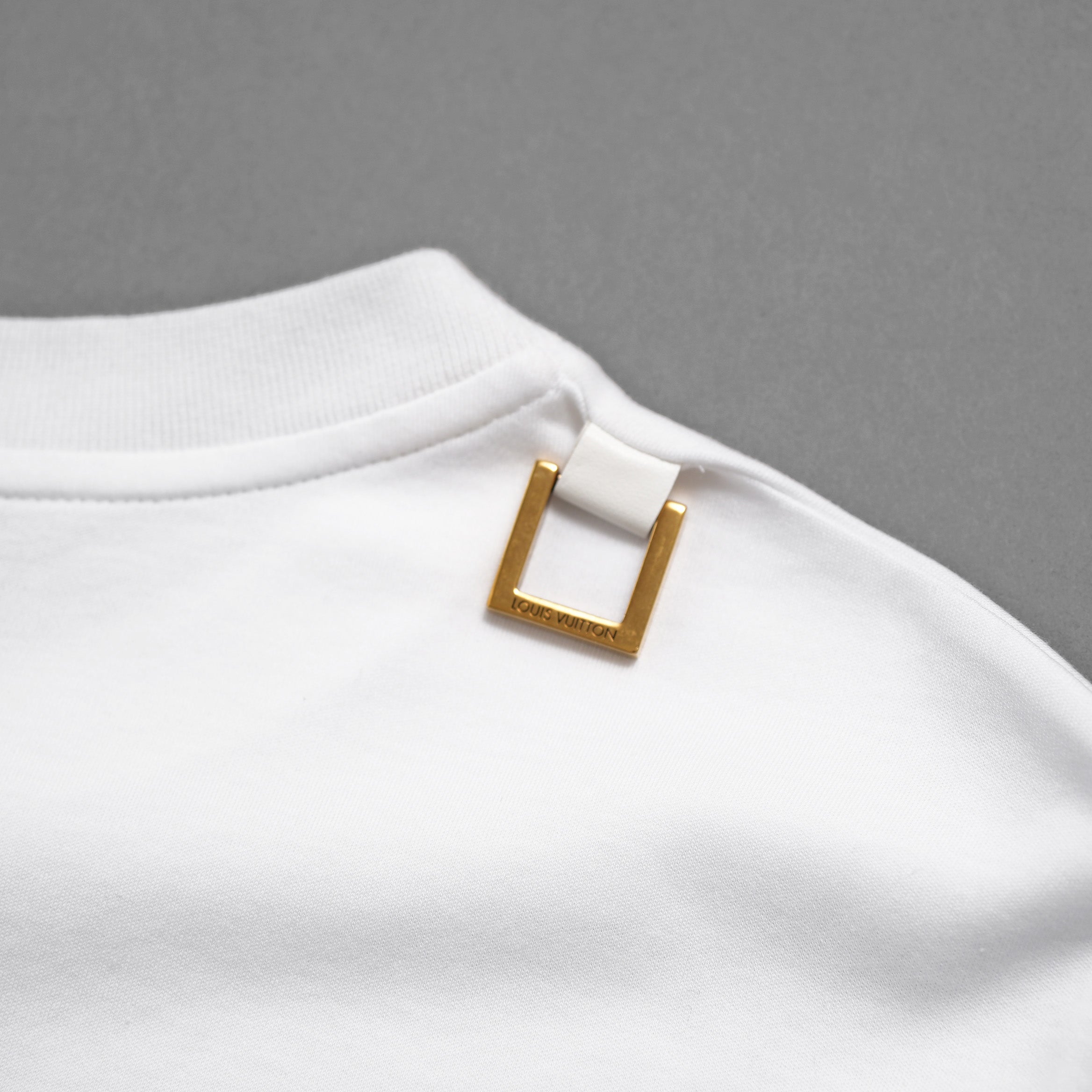 LOUIS VUITTON ルイヴィトン / 22SS サイドストラップ Tシャツ チェーン / 半袖Tシャツ / RW222B UOL FNTS76 / size M (WHITE) レディース