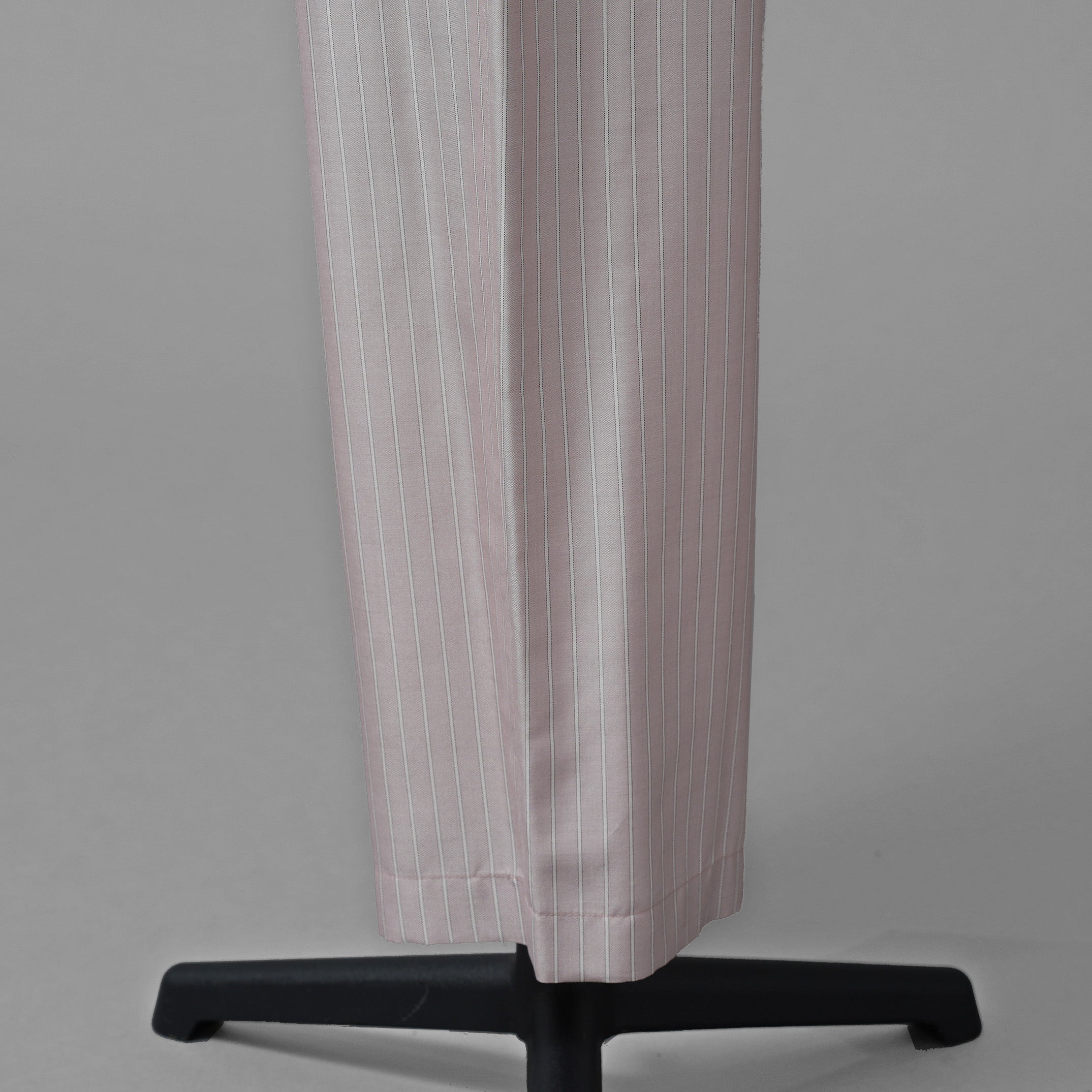 新品 希少 CELINE セリーヌ / 24SS 麻布台ヒルズ限定 トリオンフロゴ入り ストライプシルク パジャマ セットアップ / 長袖シャツ / パンツ / 2C17B948S / 2P26A948S / size 36 (LIGHHT PINK) レディース