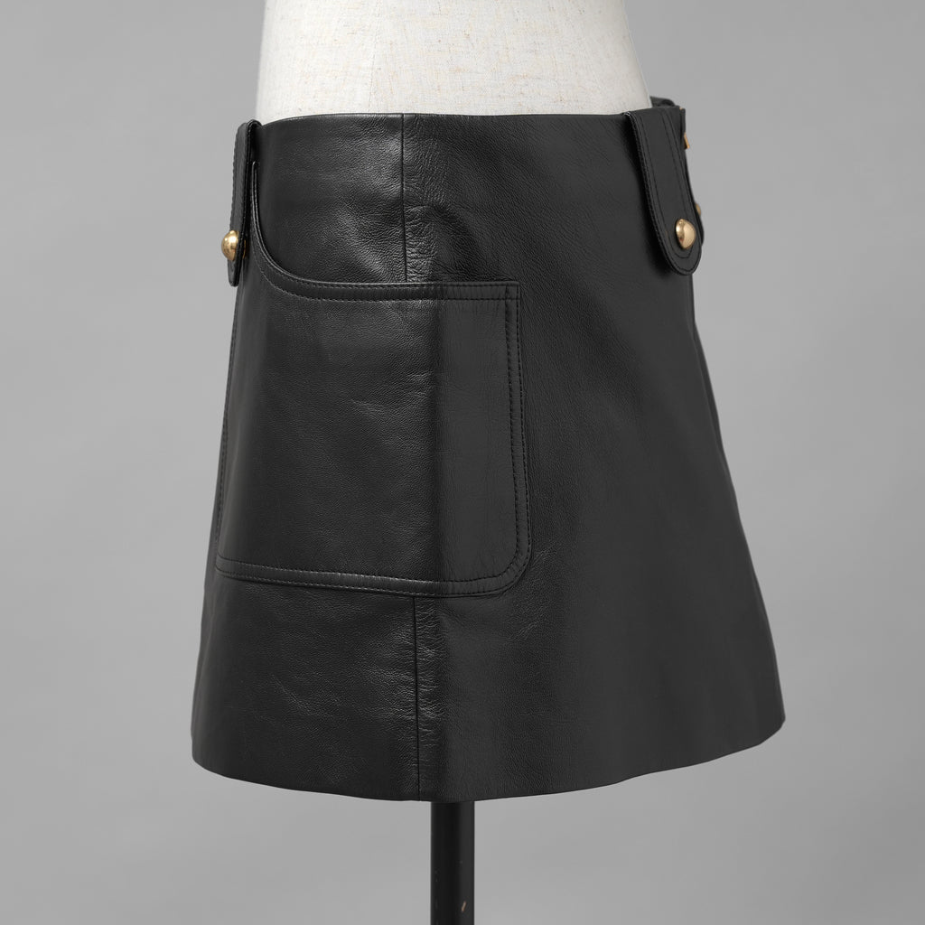 CELINE セリーヌ / 美品 23AW ラムレザー ミニスカート / 2H410305Q / size 38 (BLACK)