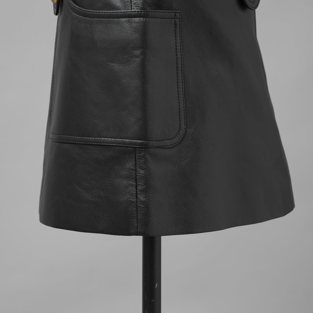 CELINE セリーヌ / 美品 23AW ラムレザー ミニスカート / 2H410305Q / size 38 (BLACK)