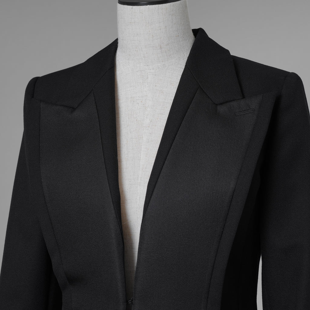 FENDI フェンディ / 美品 21AW Contrasting Lapel Tuxedo Blazer コントラスティング ラペル タキシード ブレザー ジャケット / FJ7215 AHLA / size 40 (BLACK) レディース 352092-izm