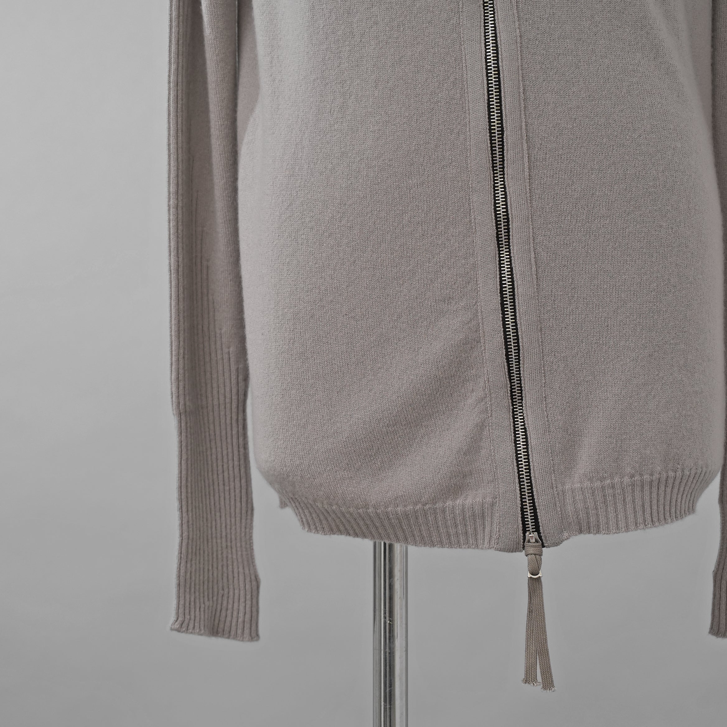 超希少 BORIS BIDJAN SABERI ボリスビジャンサベリ / 美品 カシミヤ 100% zipper2. シームレス3Dニット / FZB30008 / size S (LIGHT GRAY)