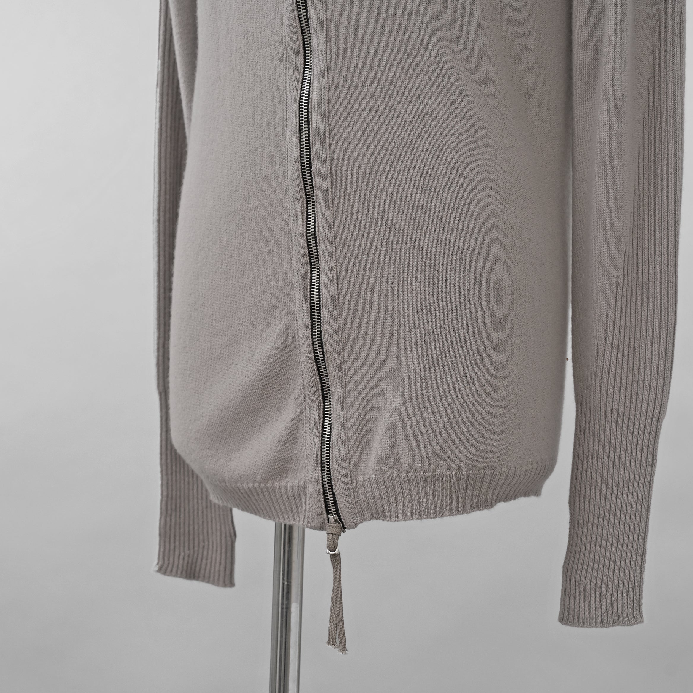 超希少 BORIS BIDJAN SABERI ボリスビジャンサベリ / 美品 カシミヤ 100% zipper2. シームレス3Dニット / FZB30008 / size S (LIGHT GRAY)