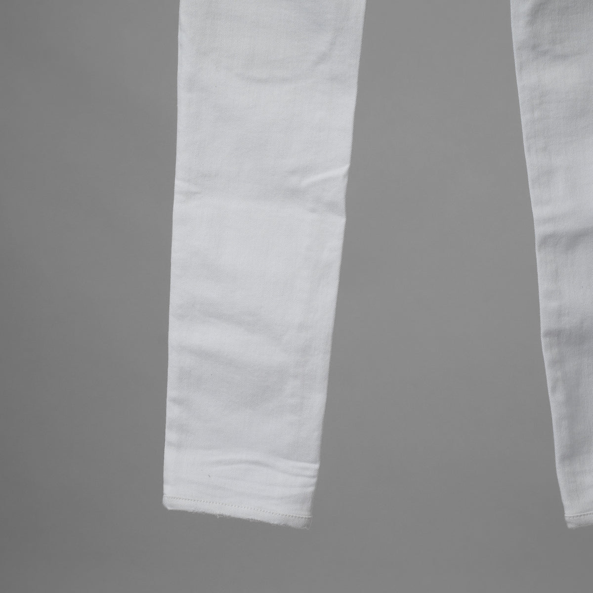 AMIRI アミリ / MX1 クラッシュ リペア加工 スキニー デニム パンツ / size 30 (WHITE) 352098-in-ue