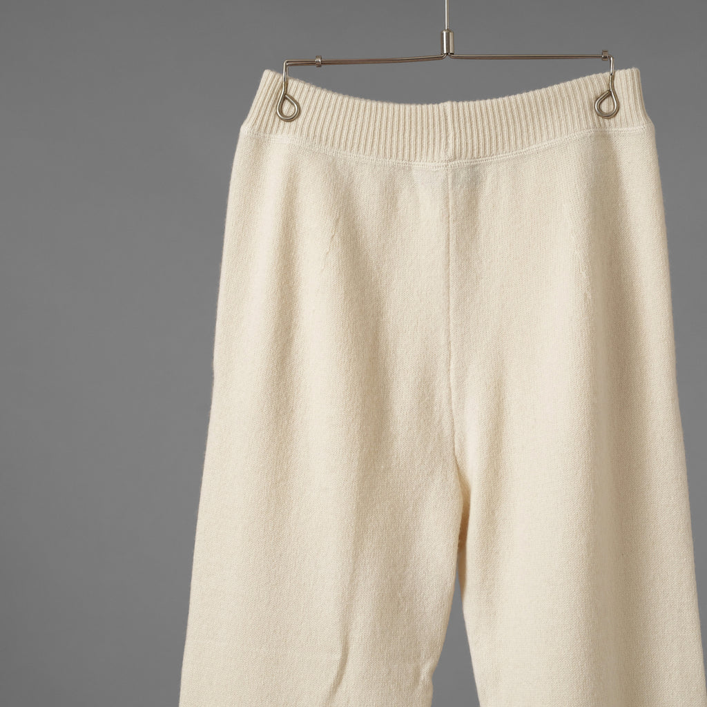 FENDI フェンディ / 美品 21AW カシミア FFエンボス フーディ ニットパンツ / FZR763 ALAK / size 40 (IVORY) レディース 352075-izm