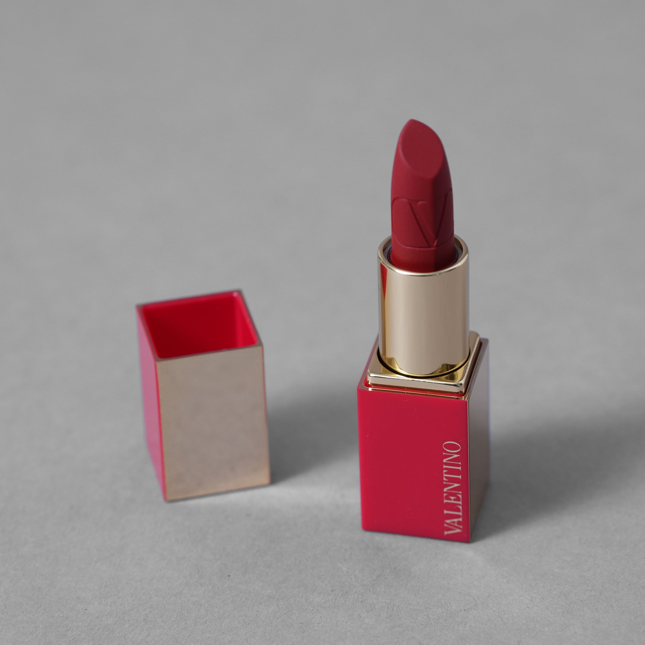 未使用 VALENTINO BEAUTY ヴァレンティノ ビューティ / 22 GO クラッチ ＆ ミニロッソ 00ブロンズ フェイスパウダー カラー00 ブロンズ  ミニロッソ マット ミニリップスティック カラー219A アクセサリー / PINK レディース 352102-izm