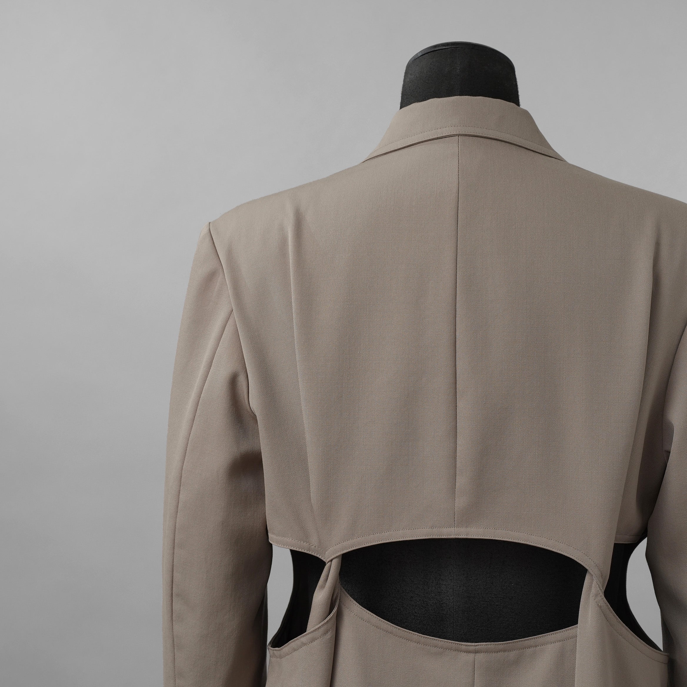 SATORU SASAKI サトル ササキ / 美品 25SS カッティング テーラード ジャケット / FW25M-S2S009-204 / size 46 (GREYGE) 