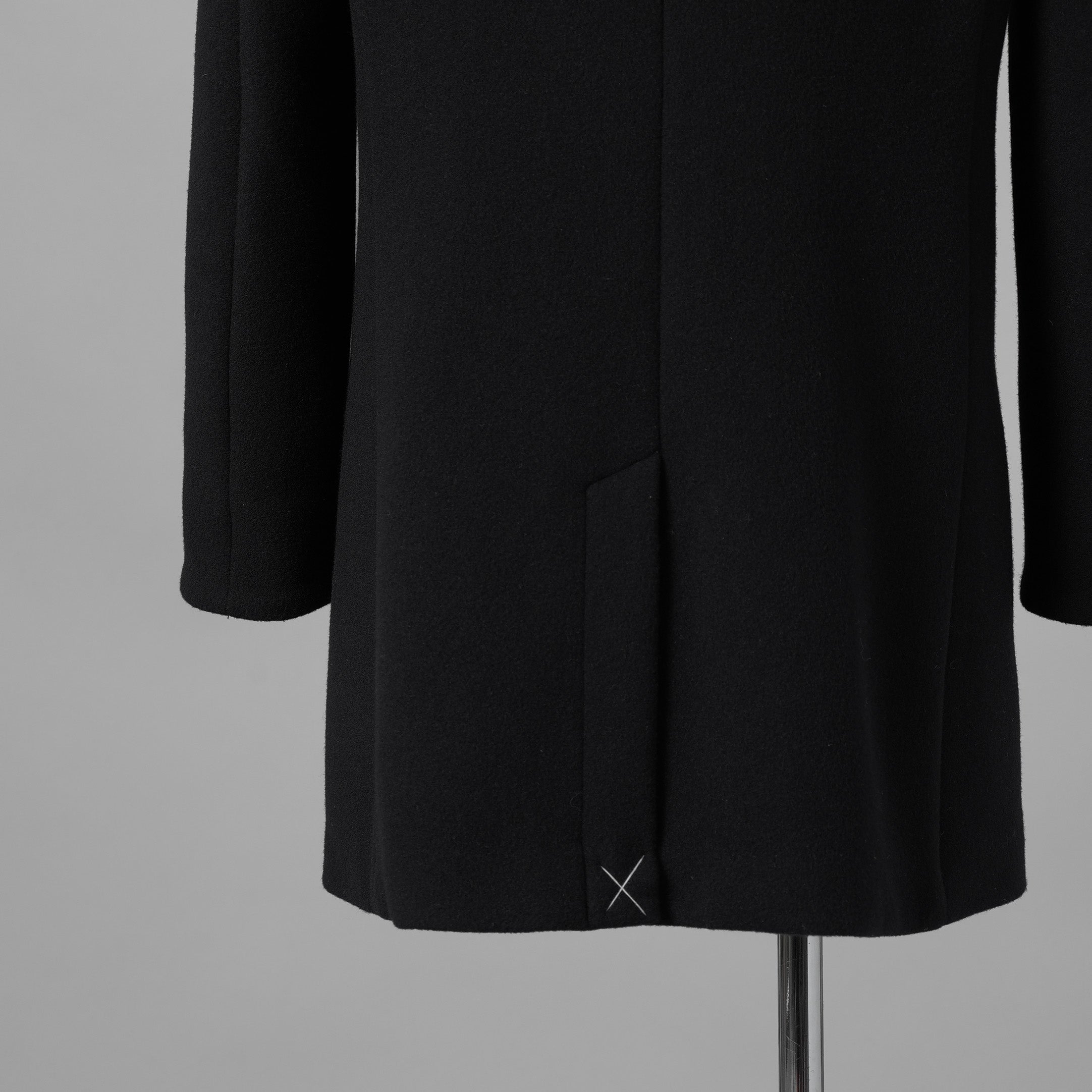 1PIU1UGUALE3 ウノピゥウノウグァーレトレ / 18AW 美品 WRAP NECK HOOD COAT ウールカシミア メルトンコート アウター / MRC060 WNY016 / size 4 (BLACK) 123023-alm