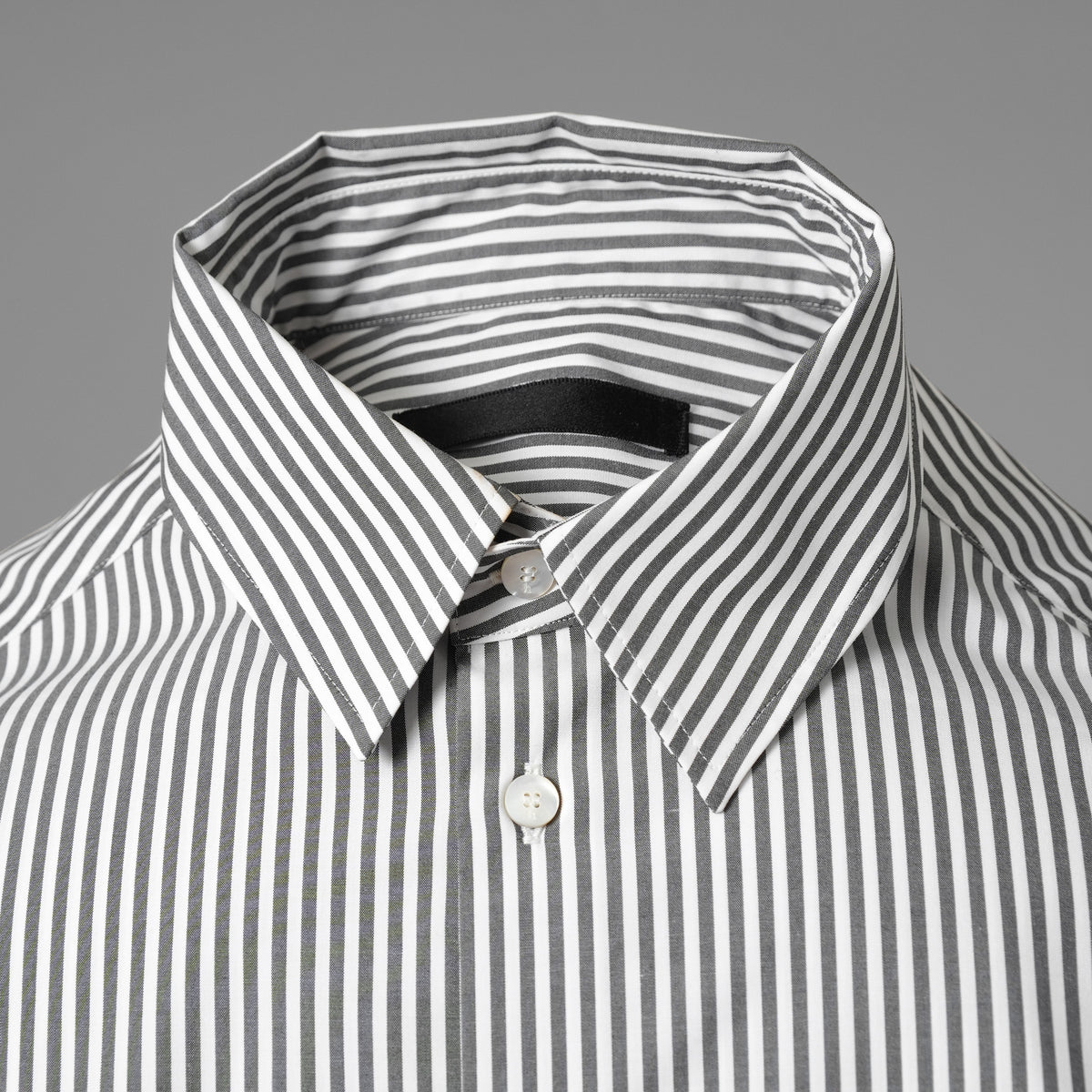 th products TARO HORIUCHI タロウ ホリウチ / 美品 25SS "ROMAN" Midsize Shirt  esteneige broad cloth 長袖シャツ / 2501 SH29 103 / size 1 (GRAY) 352111-in-ue