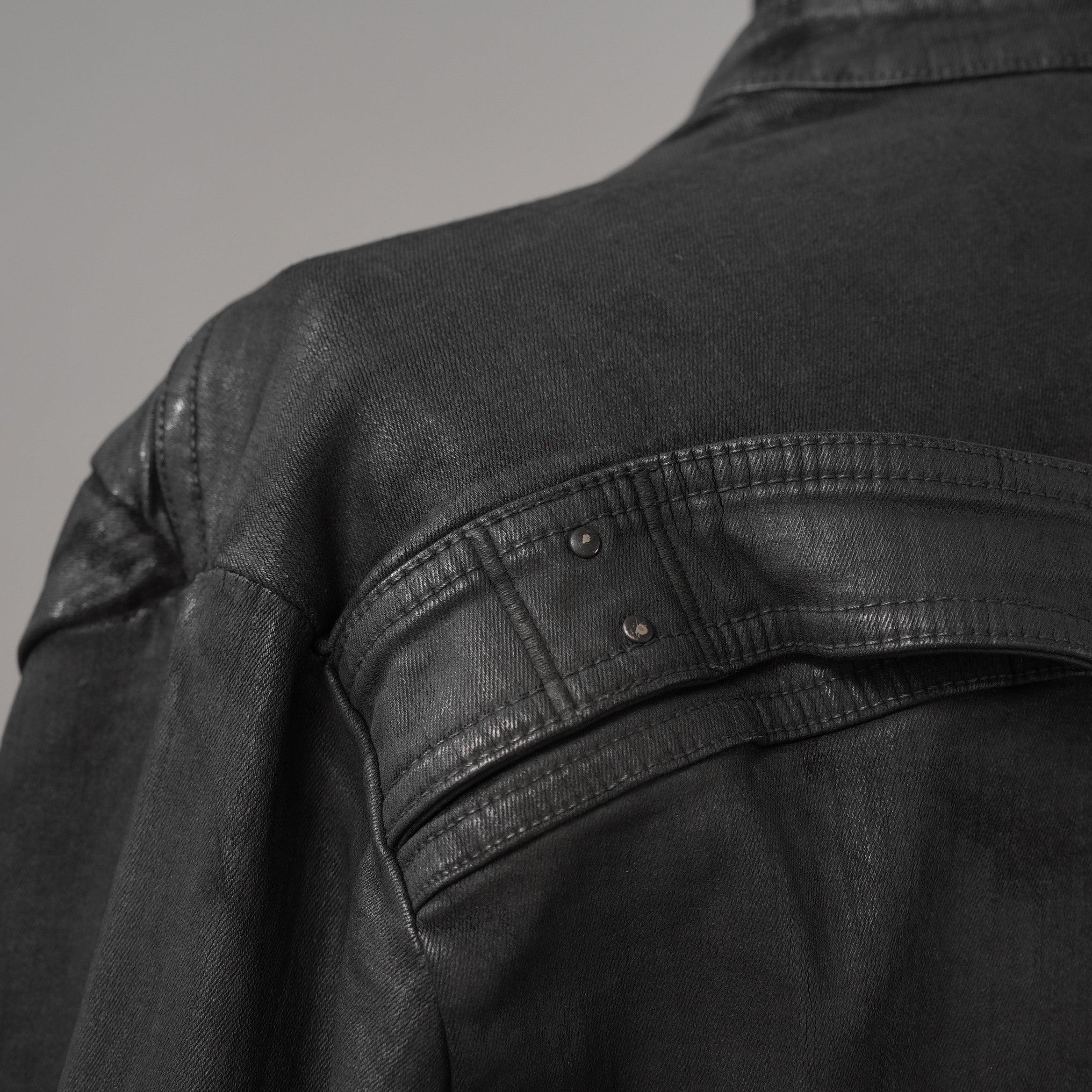 Rick Owens リックオウエンス / 美品 24SS LIDO / FOG POCKET JUMBO CUT-OUT OUTER SHIRT / コーティング カットオフ アウターシャツ / RR01D-3703 SBW / size 46 (BLACK WAX)