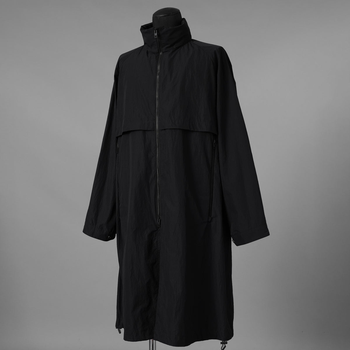 KAZUYUKI KUMAGAI ATTACHMENT カズユキ クマガイ アタッチメント / 20SS 塩縮タスランナイロンタフタ スタンドカラー コート / AC01-211 / size 2 (BLACK) 123032-alm