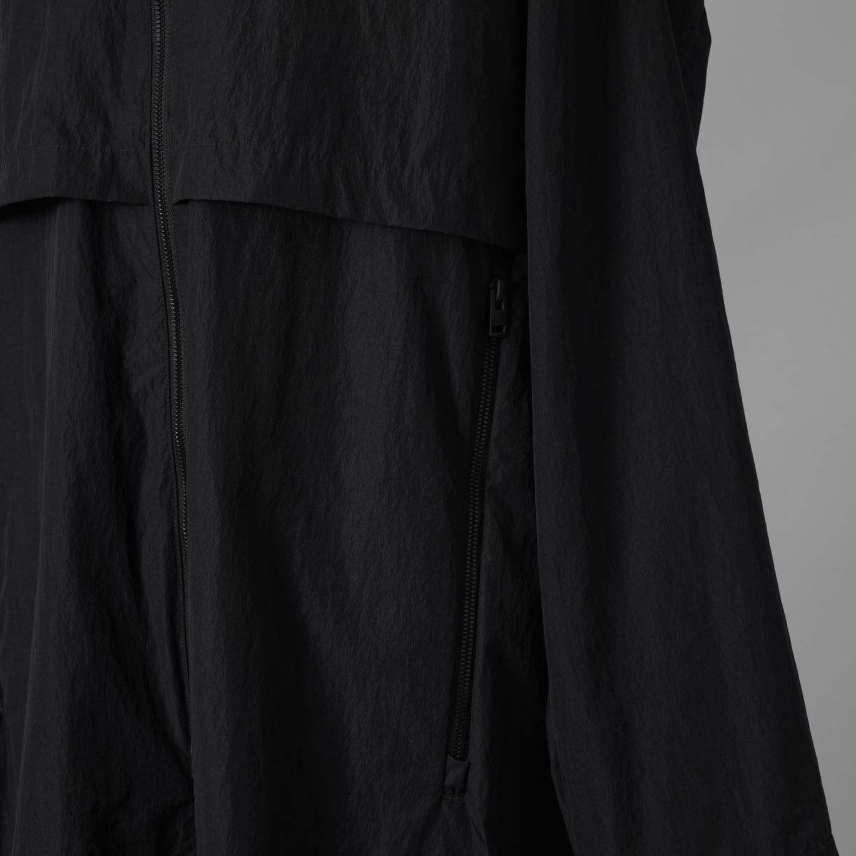 KAZUYUKI KUMAGAI ATTACHMENT カズユキ クマガイ アタッチメント / 20SS 塩縮タスランナイロンタフタ スタンドカラー コート / AC01-211 / size 2 (BLACK) 123032-alm