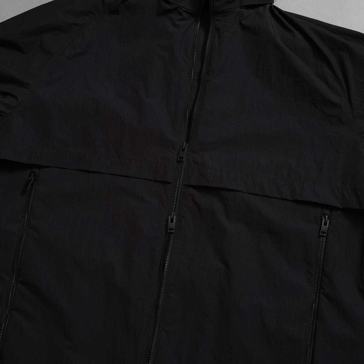 KAZUYUKI KUMAGAI ATTACHMENT カズユキ クマガイ アタッチメント / 20SS 塩縮タスランナイロンタフタ スタンドカラー コート / AC01-211 / size 2 (BLACK) 123032-alm