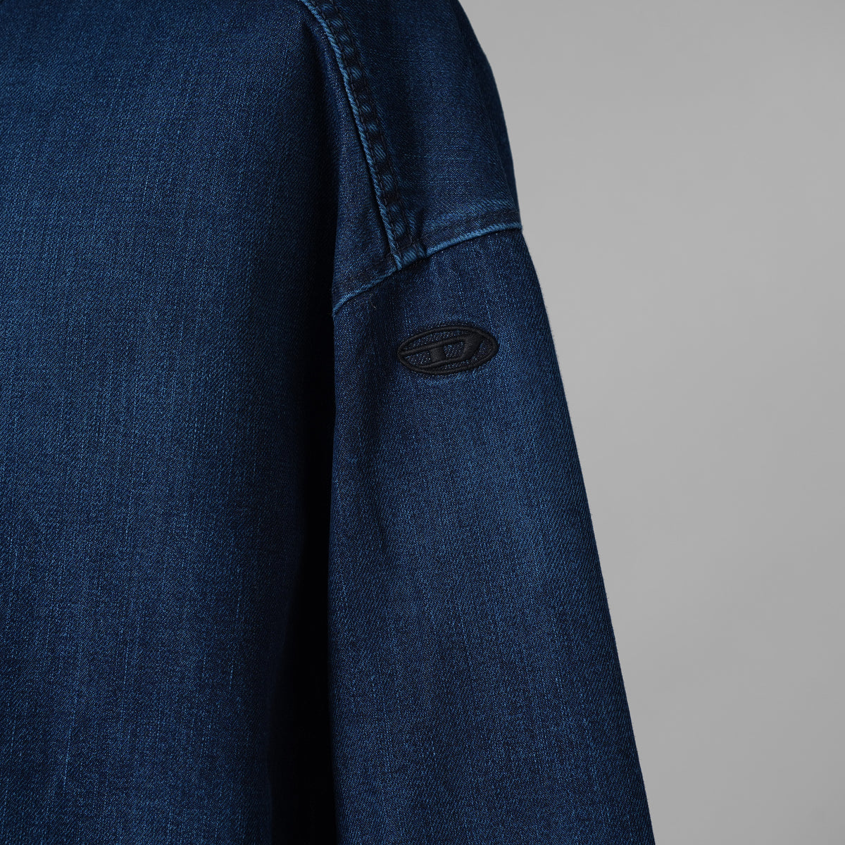 DIESEL ディーゼル / 美品 24AW D-FLOW-FSE ハーフジップ デニム プルオーバーシャツ 長袖シャツ / P01375 / size XS (INDIGO) 352116-in-ue