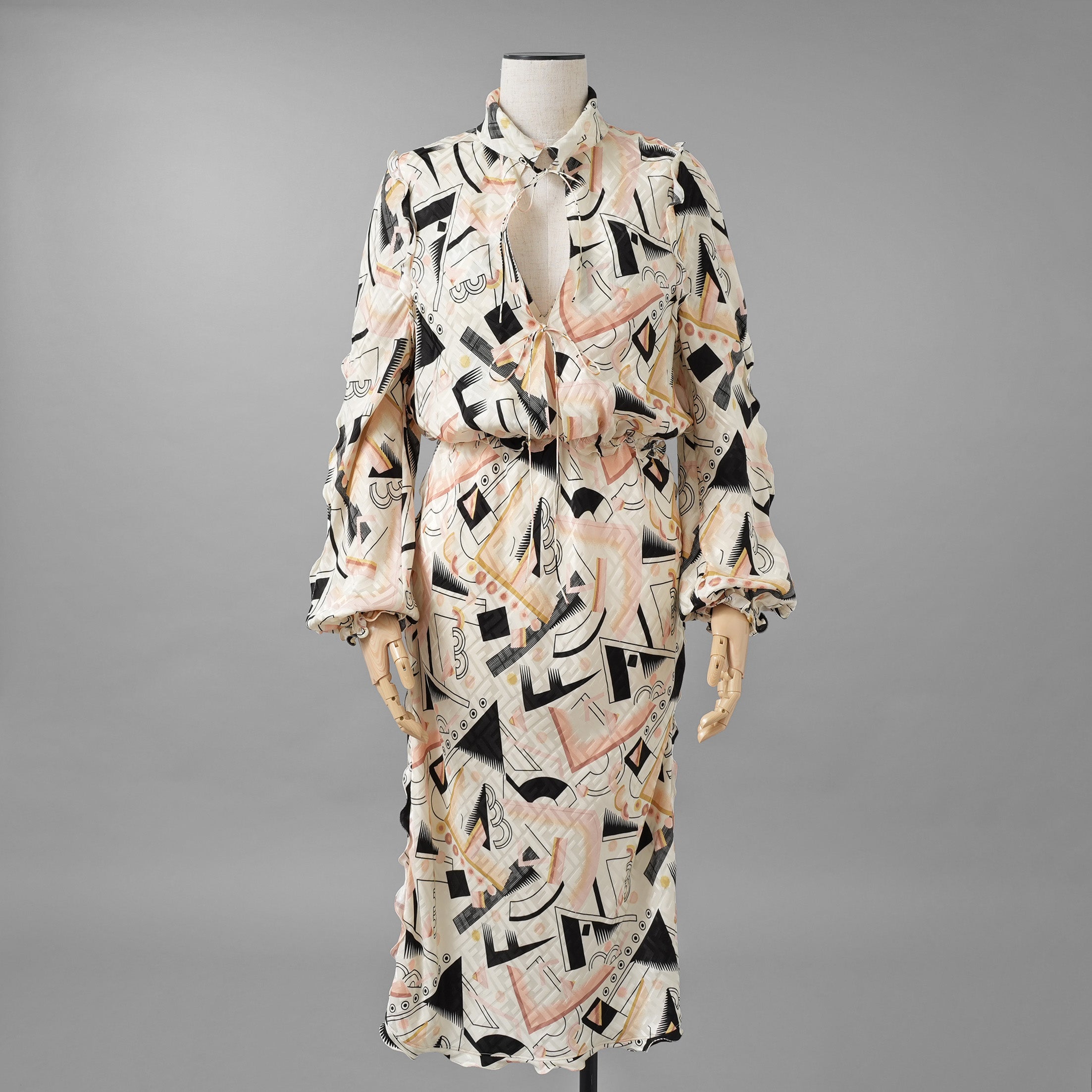 FENDI フェンディ / 美品 22SS ジオメトリック柄 シルクシフォン ワンピース / ドレス / FDB896 AJYC / size 40 (IVORY) レディース