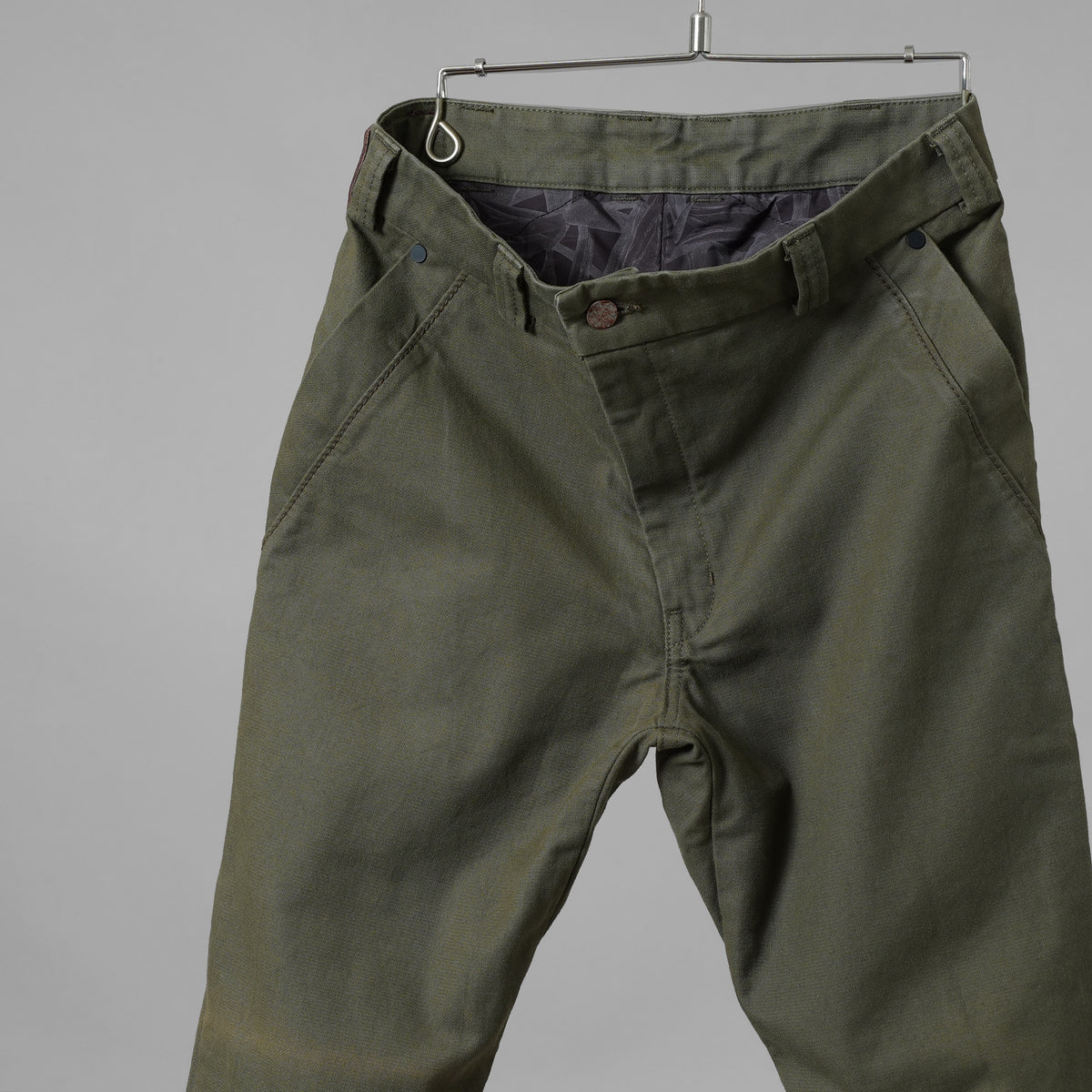 DEVOA デヴォア / 21AW Slim Pants スリムパンツ パンツ / size 1 (OLIVE) 352114-in-ue