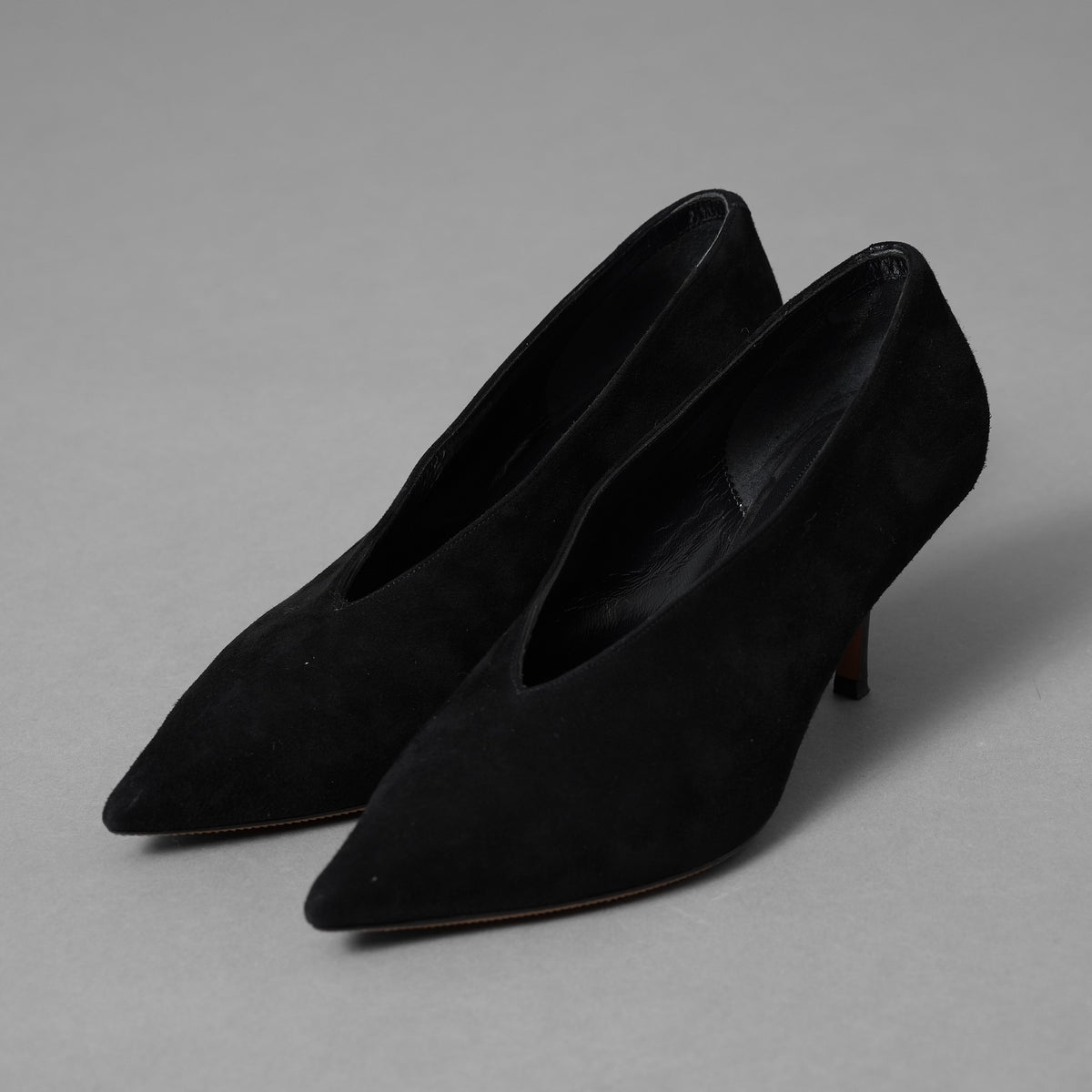 未使用 CELINE セリーヌ / エッセンシャル Vネック スウェード パンプス シューズ / size 35.5 (22.5cm) BLACK レディース 352113-izm