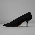 未使用 CELINE セリーヌ / エッセンシャル Vネック スウェード パンプス シューズ / size 35.5 (22.5cm) BLACK レディース 352113-izm